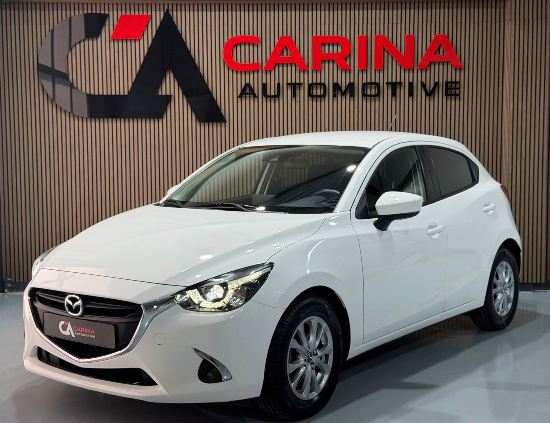 Mazda 2 1.5 Skyactiv-G TS+ / 5-Deurs / Full Map Navigatie / Cruise Control / Automaat / Stoel Verwarming / Nederlandse Auto