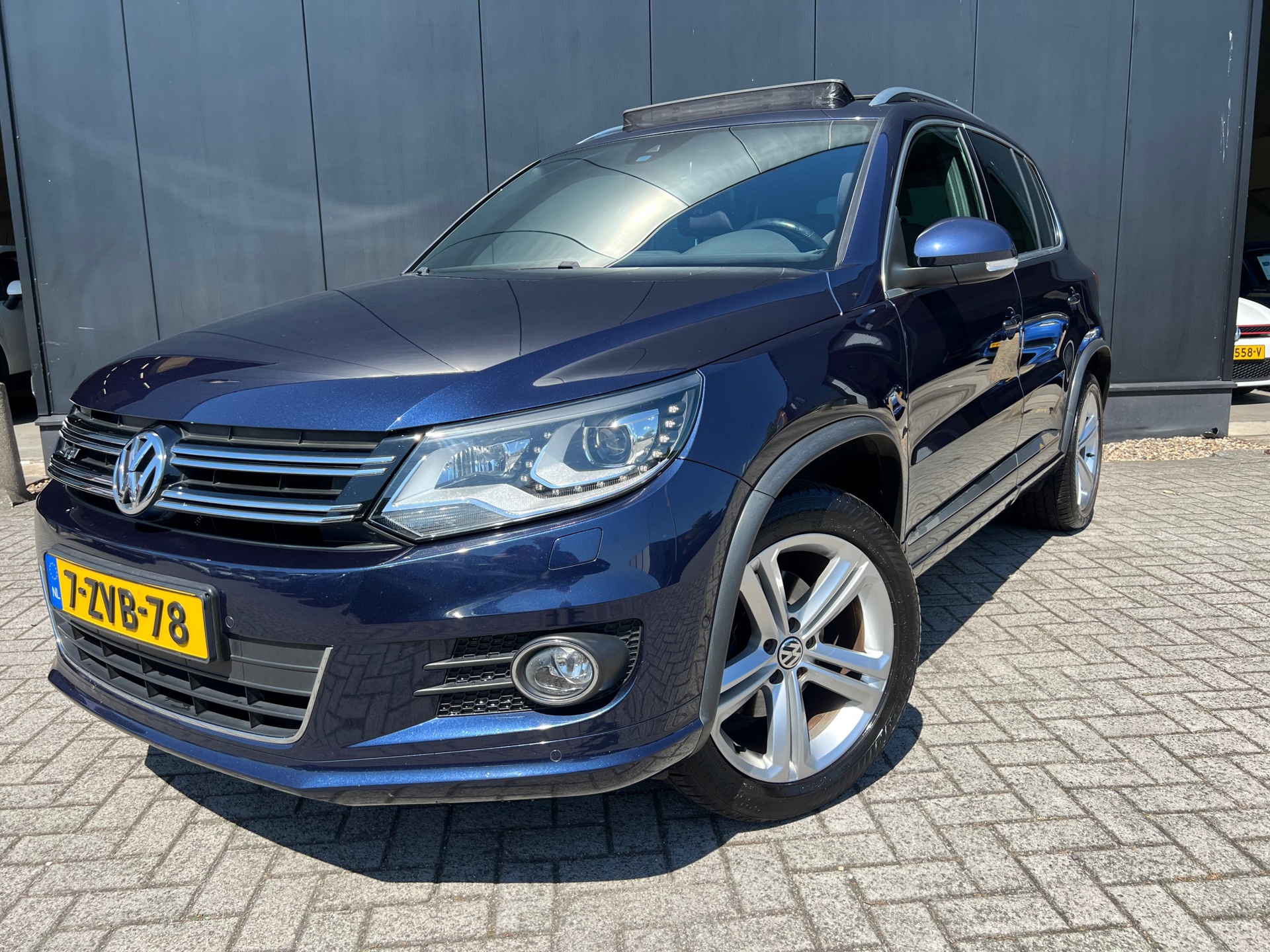 Volkswagen Tiguan 1.4 TSI R-Line Aut/Panodak/Navi/OrgNL
