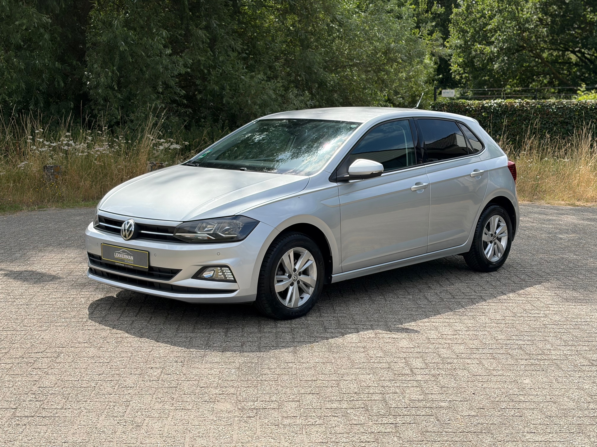 Volkswagen Polo 1.0 TSI High Line DSG I CAMERA I UNIEKE KM STAND I CRUISE I PDC