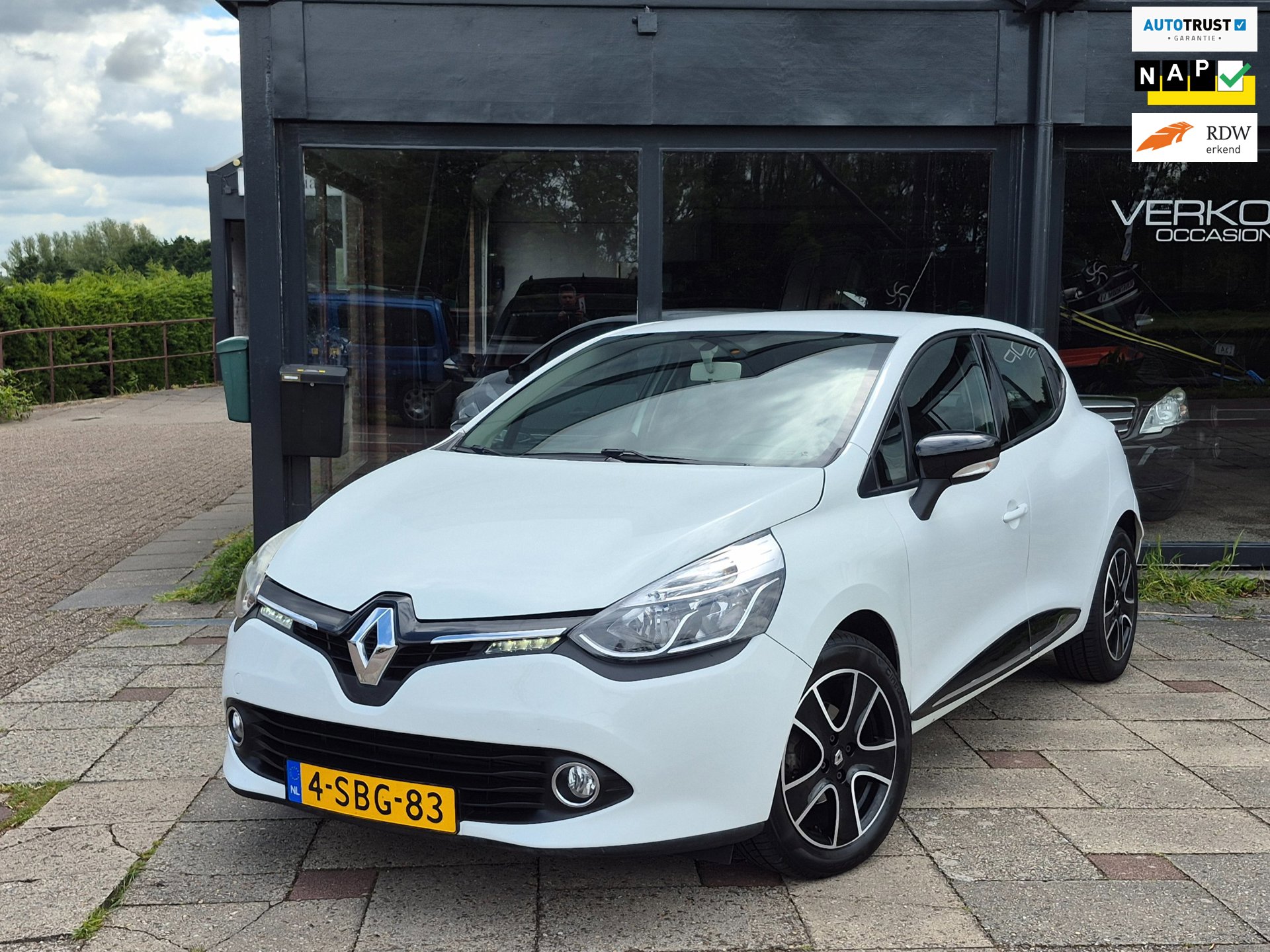 Renault Clio 0.9 TCe Expression Navigatie Parkeersensoren