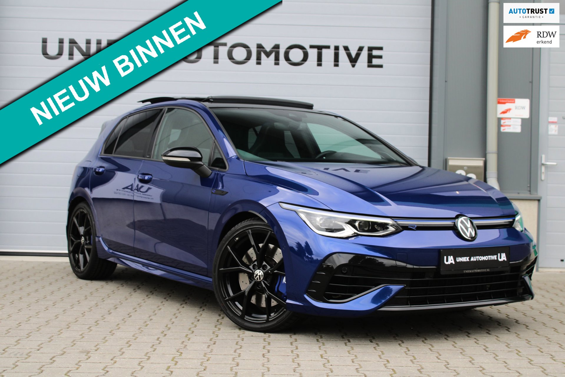 Volkswagen Golf 2.0 TSI R 4M R20 PERFORMANCE | 20 JAHRE | AKRAPOVIC | LEDER | PANO | H&K | CAMERA | ACC | LED IQ | 19"ESTORIL | 1E