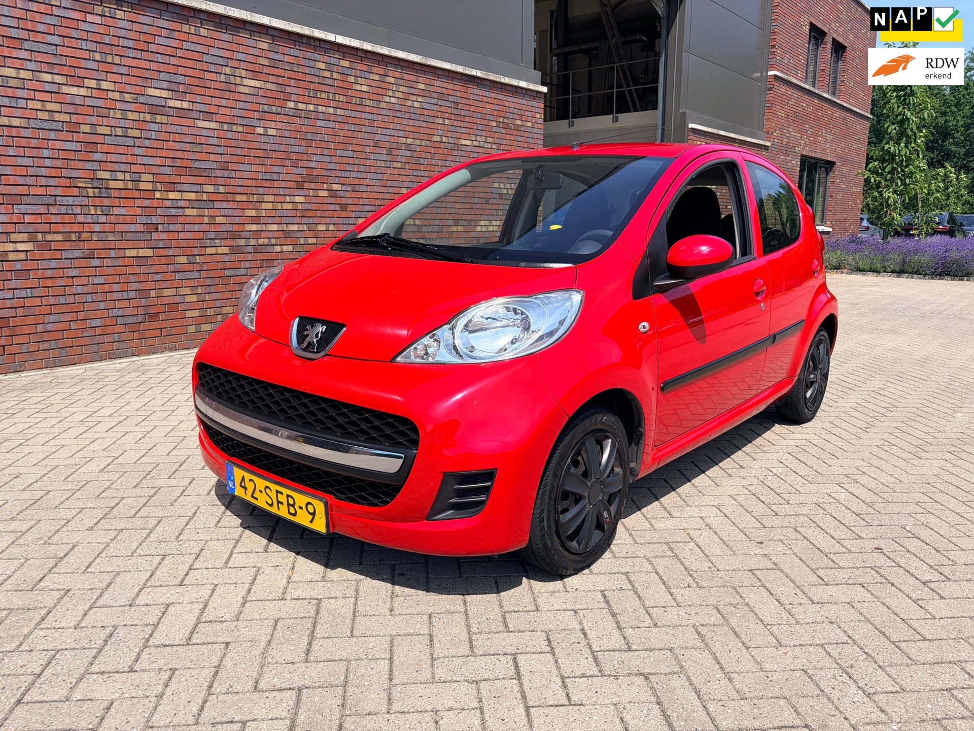 Peugeot 107 1.0-12V XS