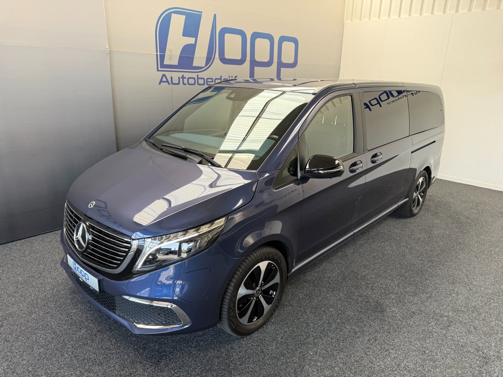 Mercedes-Benz EQV 300 L3 - 8-Pers. - Airmatic - Leer - Elec. deuren - 360 - Inter & Exterieur pakket - Incl. Garantie
