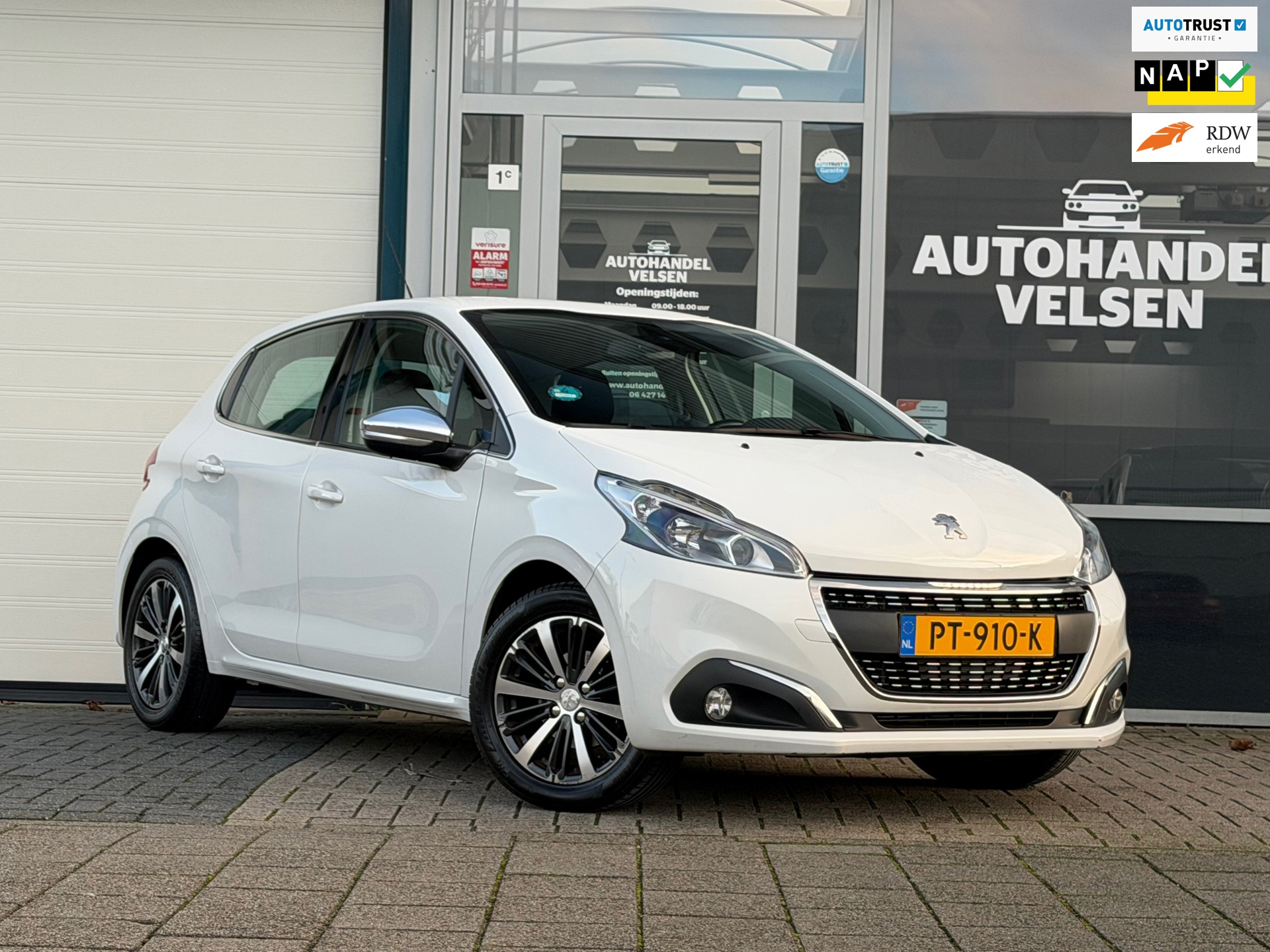 Peugeot 208 1.2 PureTech Allure Automaat Apple carplay