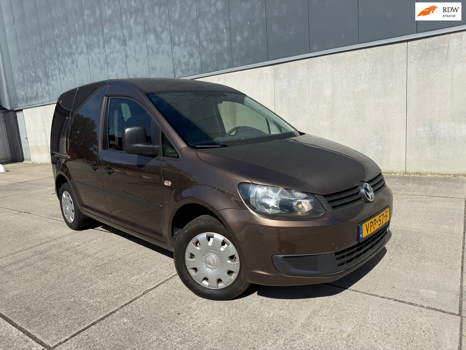 Volkswagen Caddy 1.6 TDI AUTOMAAT Scherm Navi Airco apk 2027