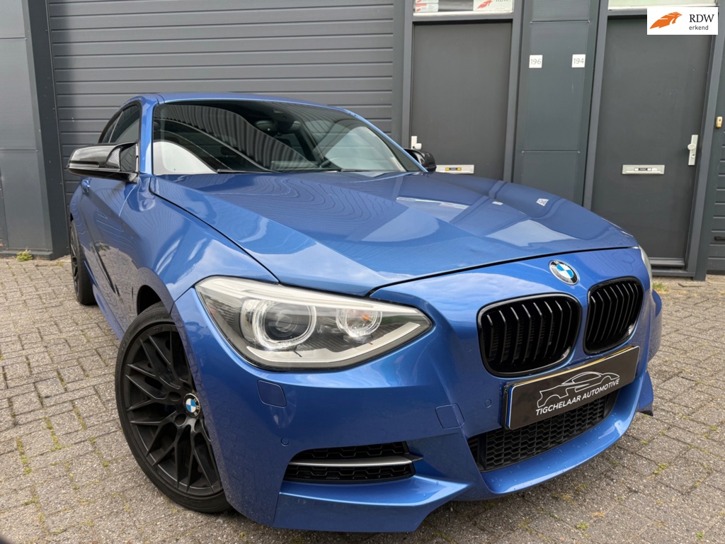 BMW 1-serie M135i xDrive High Executive 3-deurs automaat