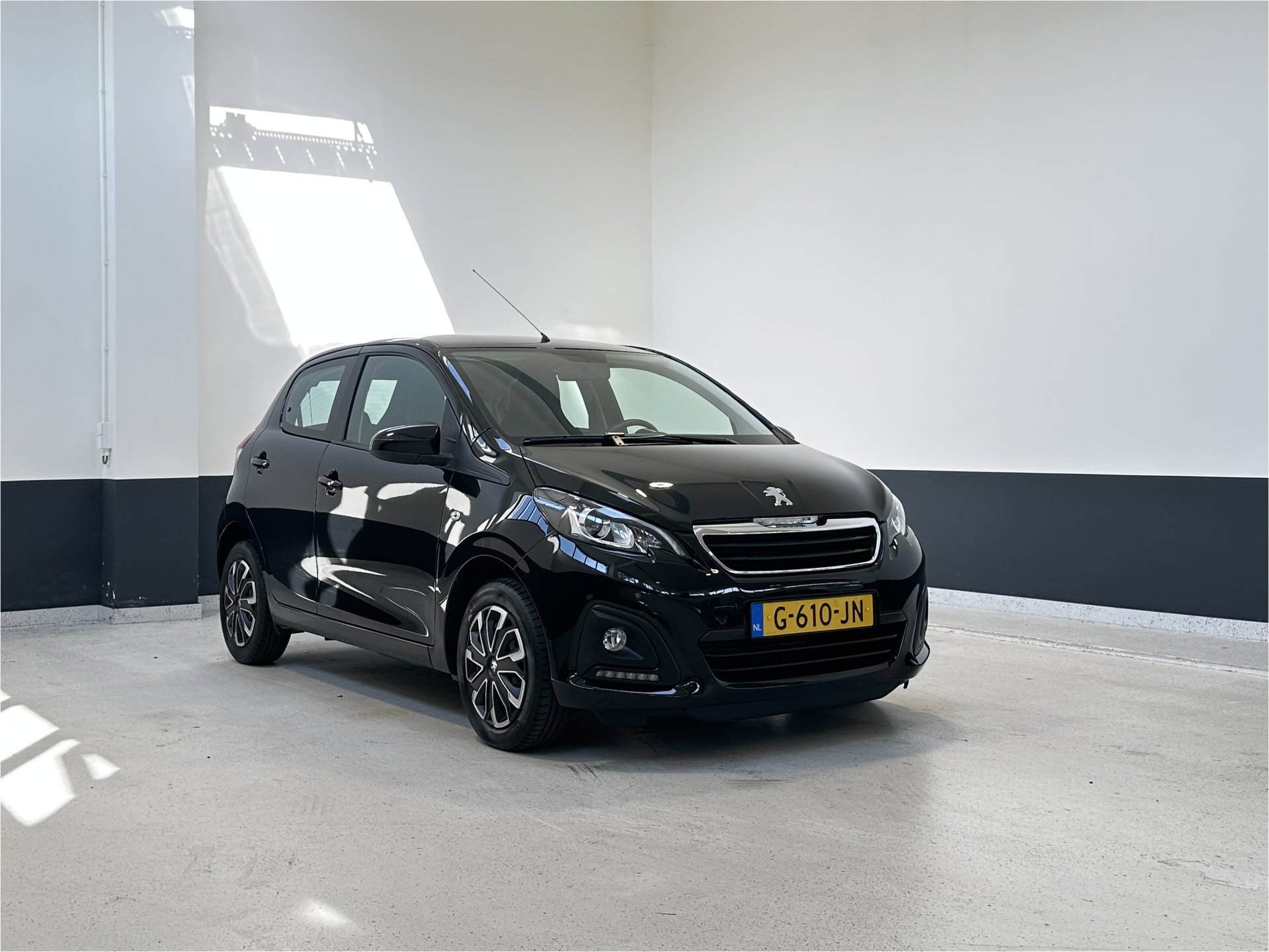 Peugeot 108 1.0 e-VTi Active |Airco | Bluetooth | NL |2 Eig |