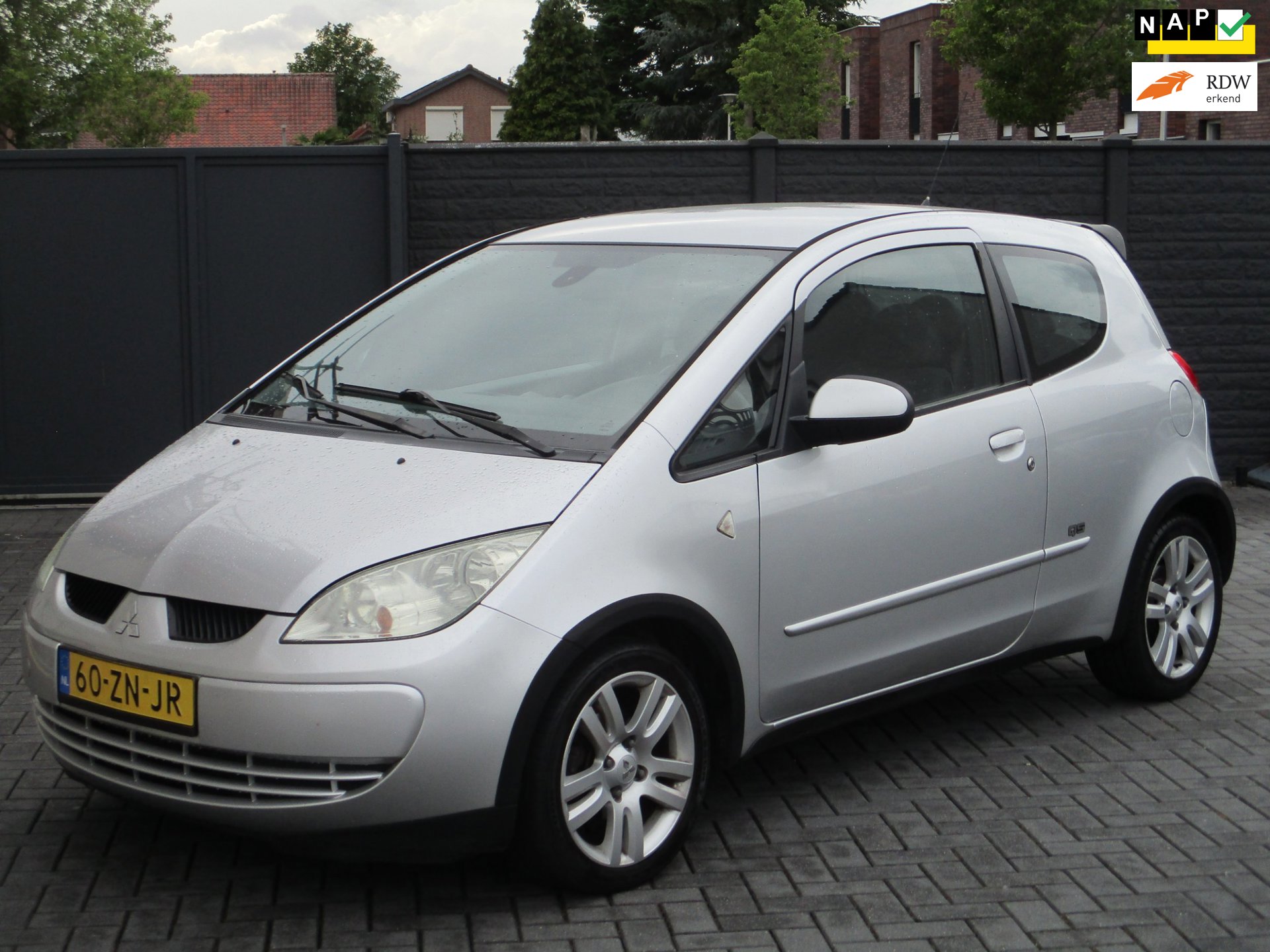 Mitsubishi Colt 1.5 QS Ninety Airco Nieuwe Apk !!