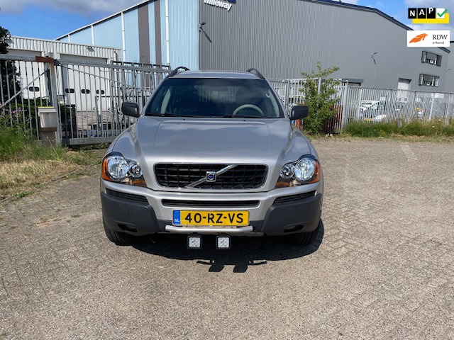 Volvo XC90 2.5 T Momentum 5p. AUTOMAAT