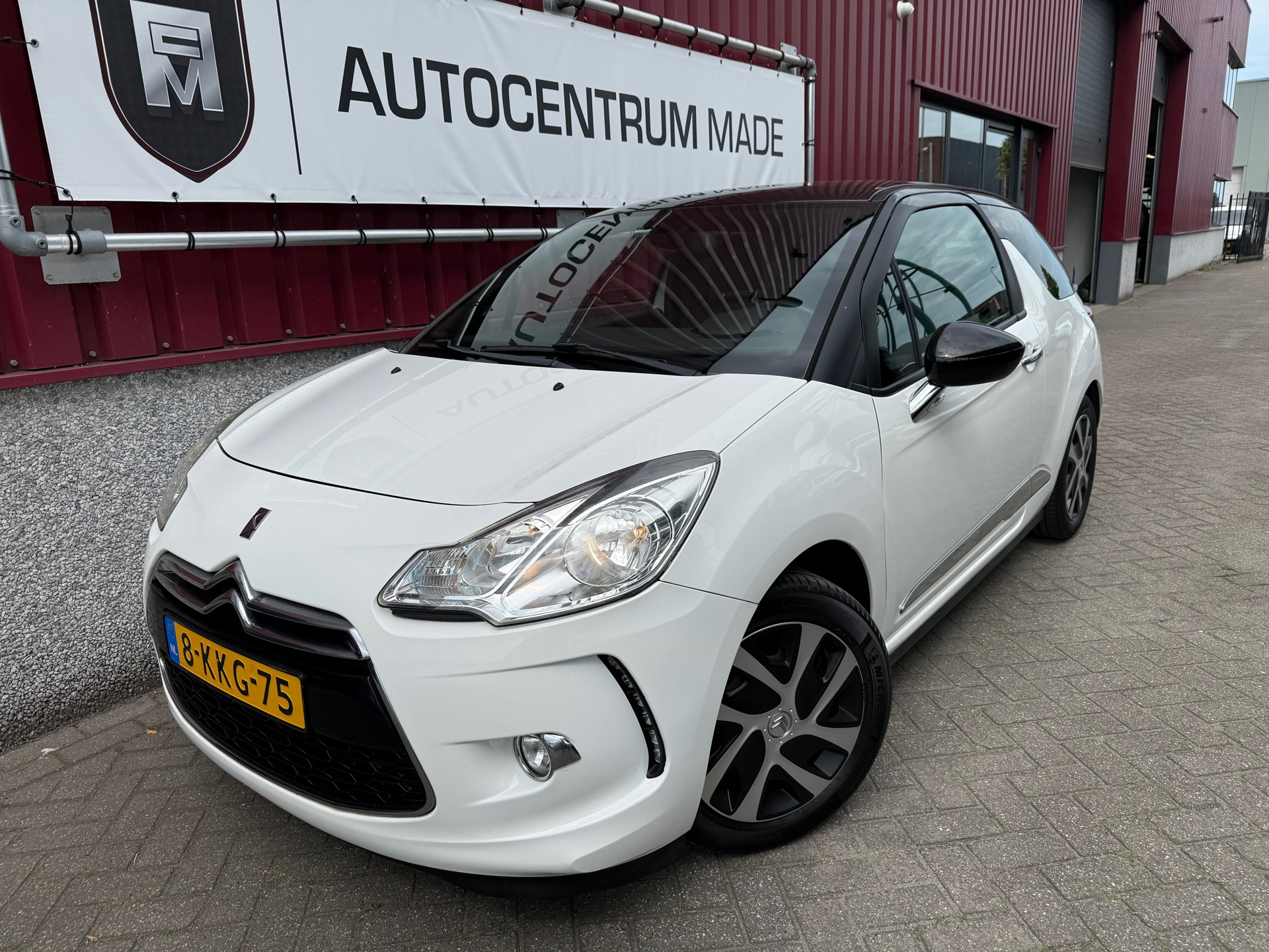 Citroën DS3 1.2 VTi Chic // Navi // Clima // PDC // 93-DKM NAP