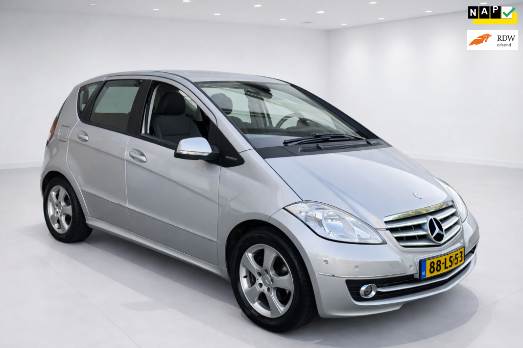 Mercedes-Benz A-klasse 180 Business Class Elegance, automaat, airco, panoramadak, pdc, lichtmetaal, apk, nap, inruil mogelijk.