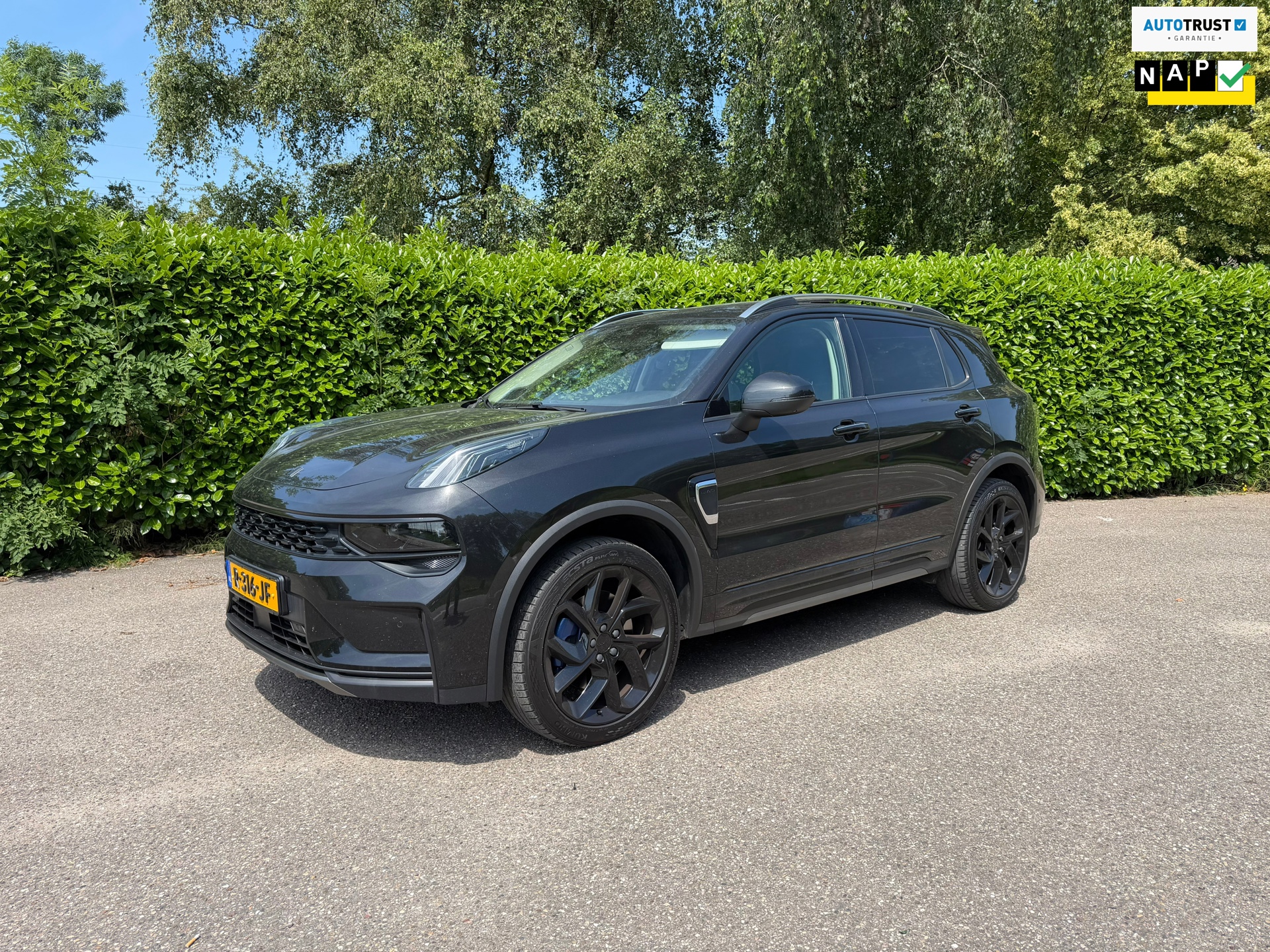 Lynk & Co 01 1.5 Plug-in Black Edition | Panoramadak|360 Camera
