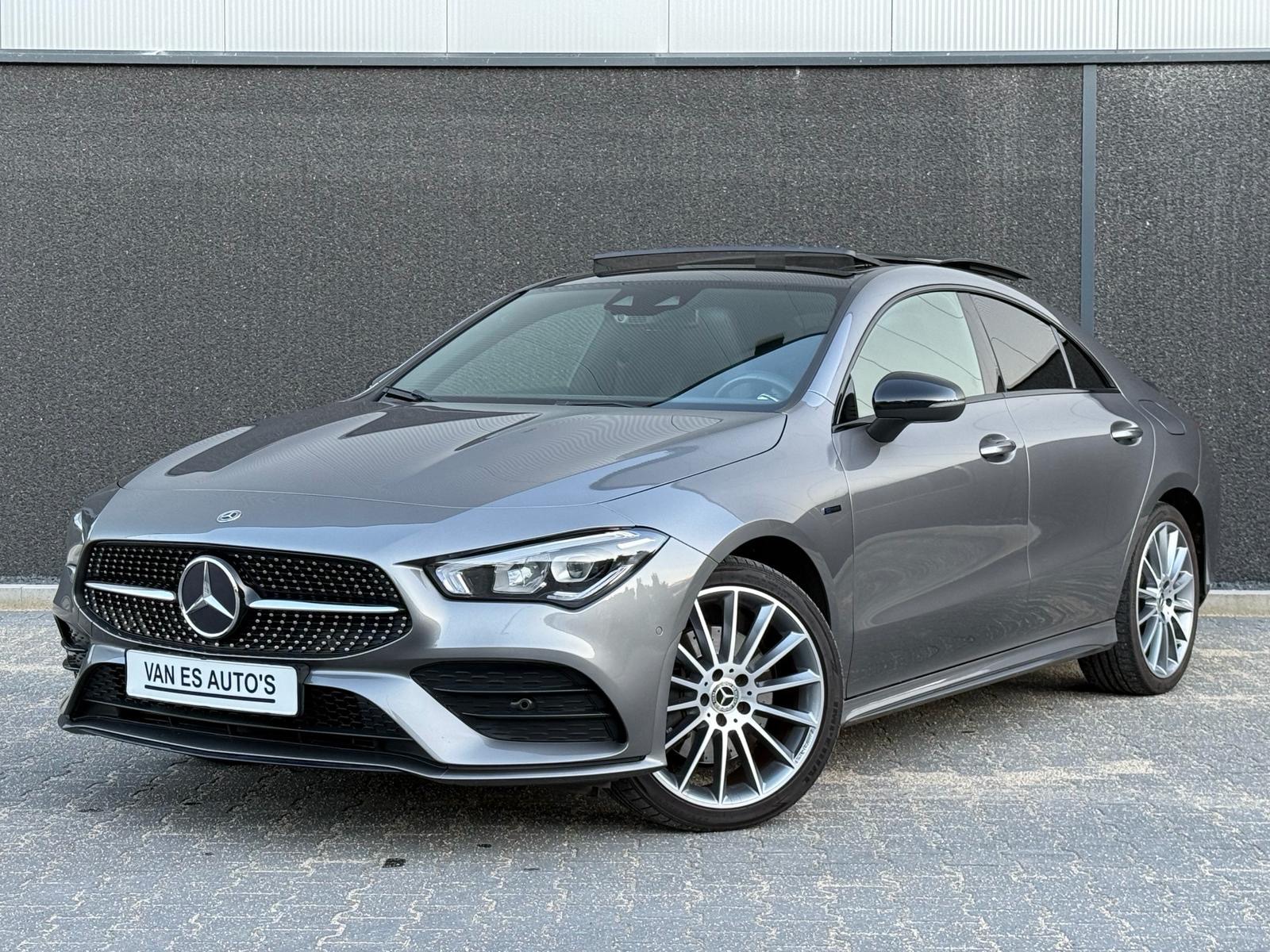 Mercedes-Benz CLA-klasse 250 e AMG Pakket PANO|NIGHT-PAKKET|CARPLAY