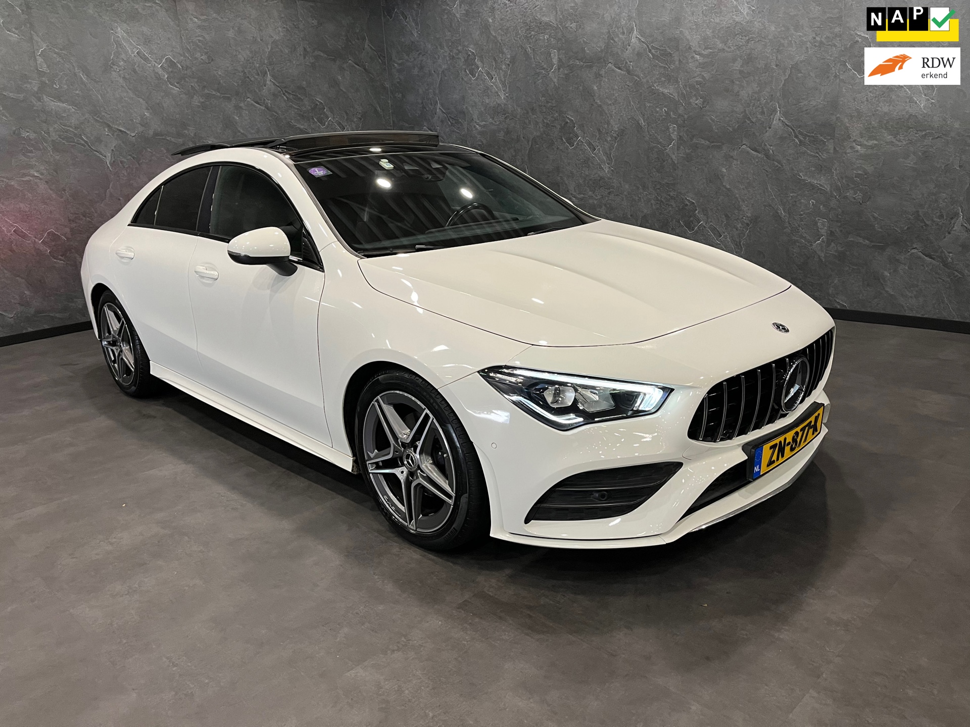 Mercedes-Benz CLA-klasse 180 Business Solution AMG NAP