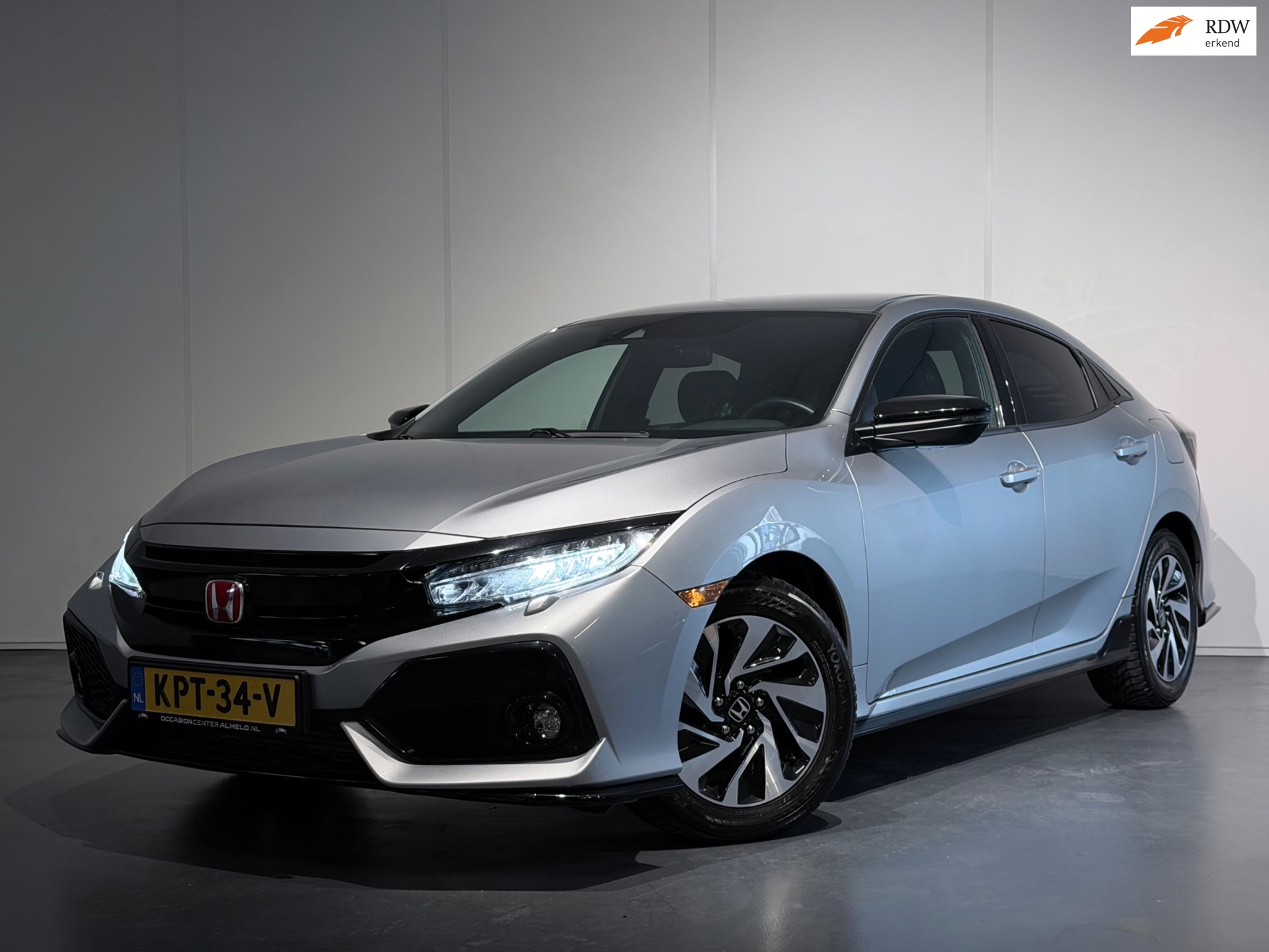 Honda Civic 1.5 i-VTEC Sport /Clima/ACC/PDC+Camera/LED/CarPlay/LaneAss/LMV