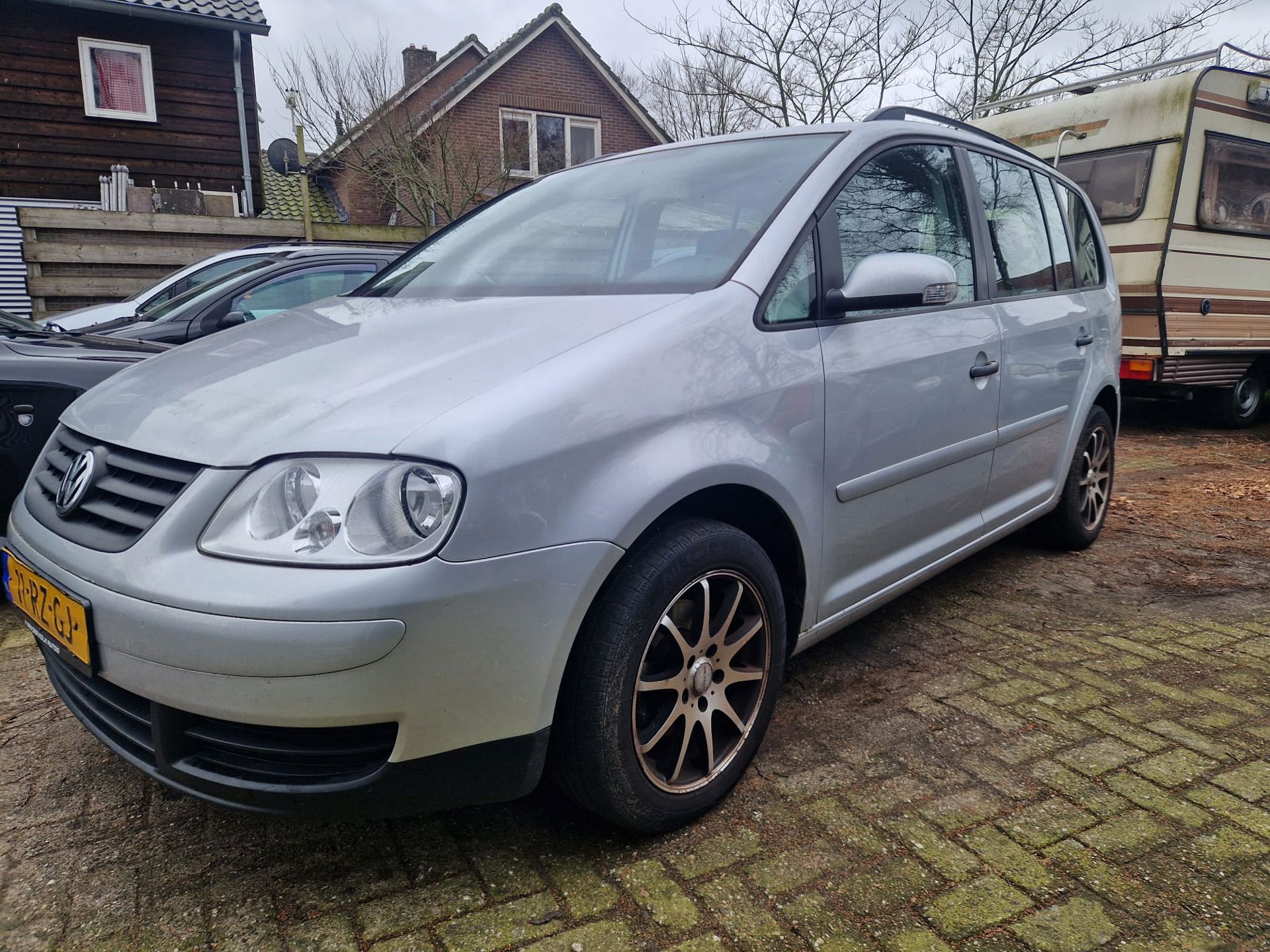 Volkswagen Touran 1.6-16V FSI EXPORTPRICE