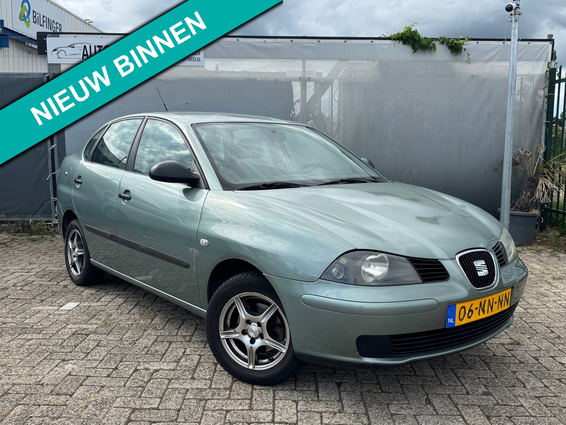 Seat Cordoba 1.4-16V Stella - Airco - APK 04-27