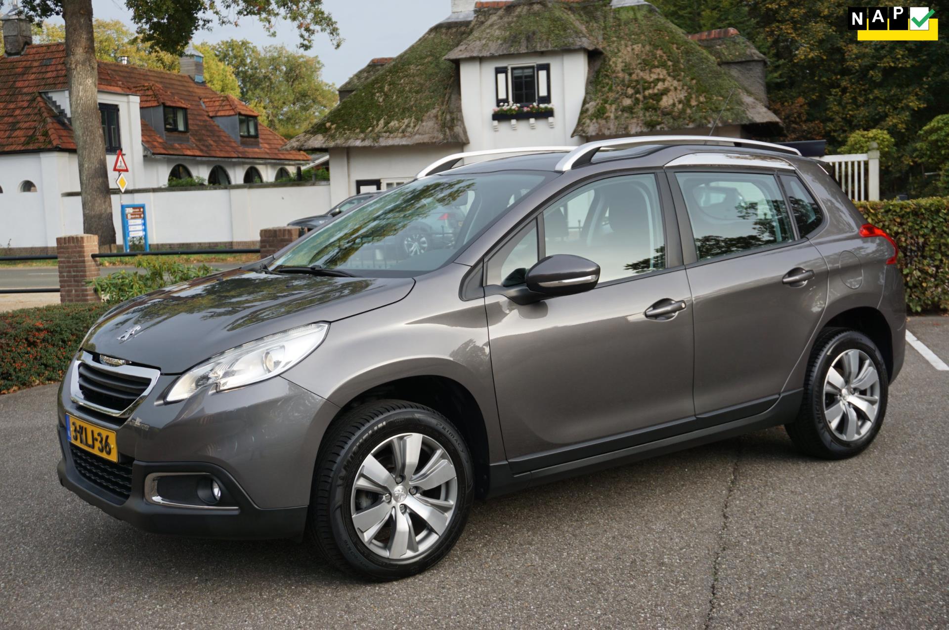Peugeot 2008 1.2 VTi Active Airco Cruise Lm Velgen