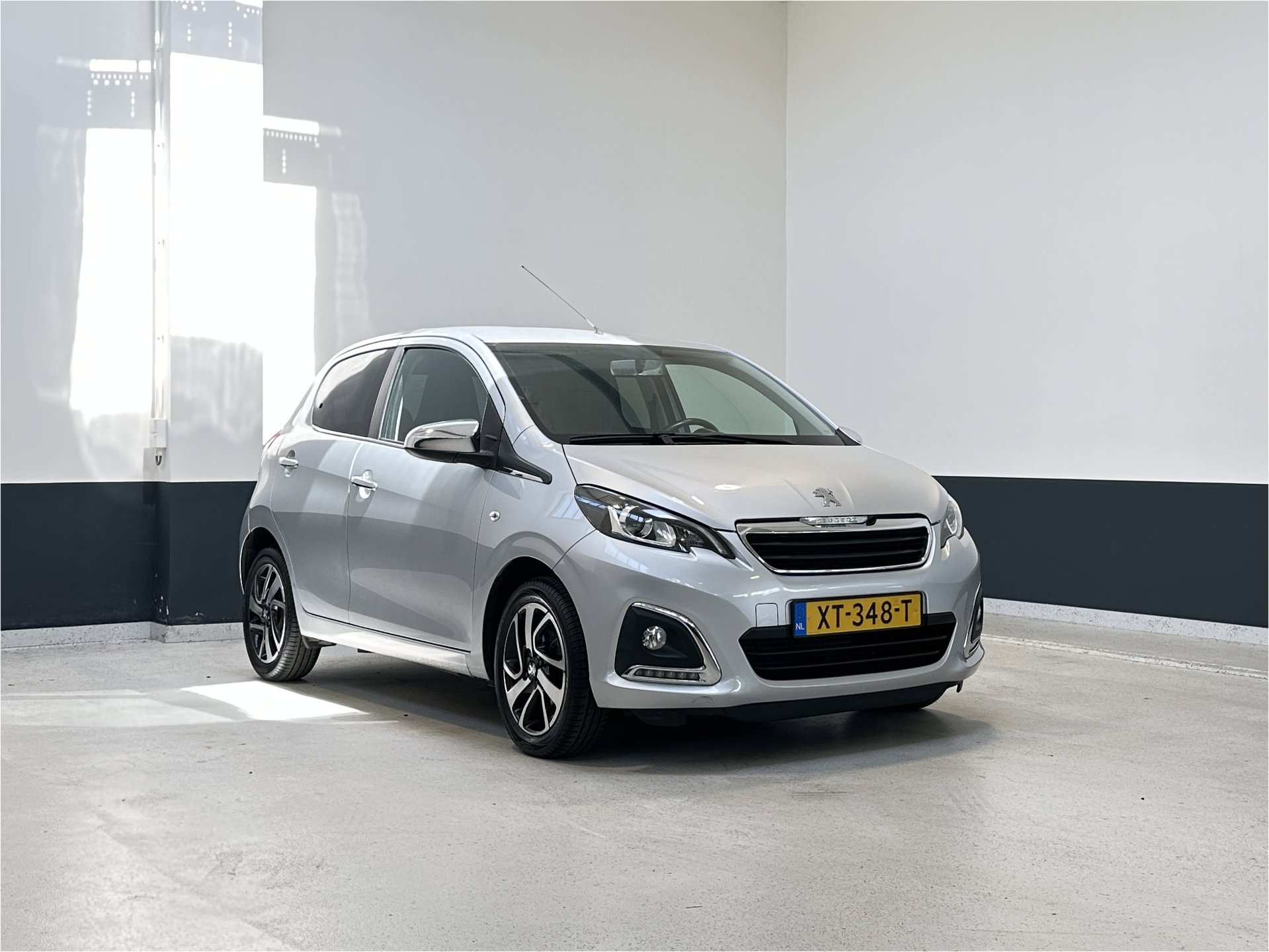 Peugeot 108 1.0 e-VTi Allure | Apple Carplay/ Andorid auto | Camera | Lm velgen |NL | Eig |