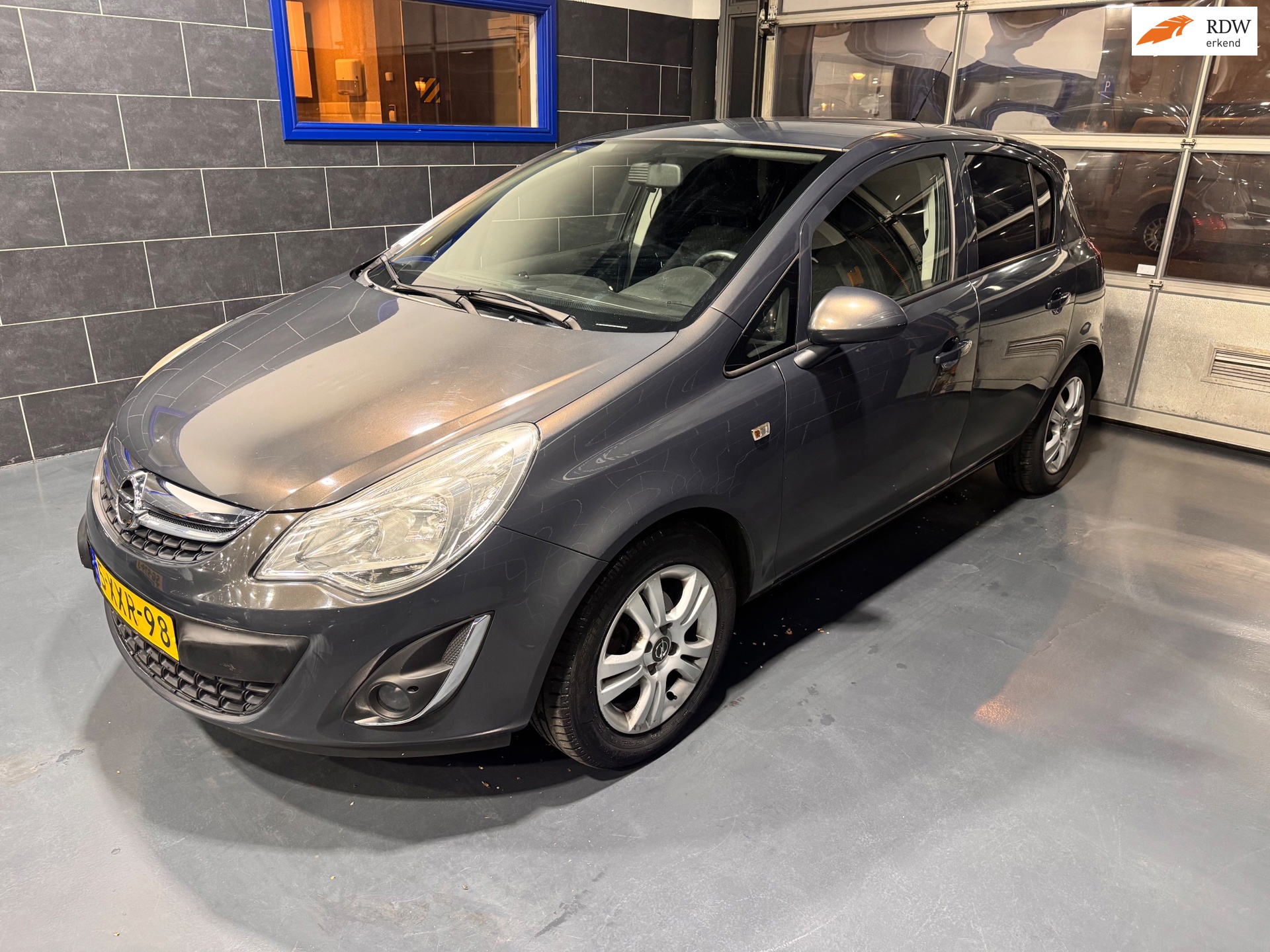 Opel Corsa 1.2-16V Berlin - Airco - Cruise Control - Elektr. Ramen & Spiegels - AUX