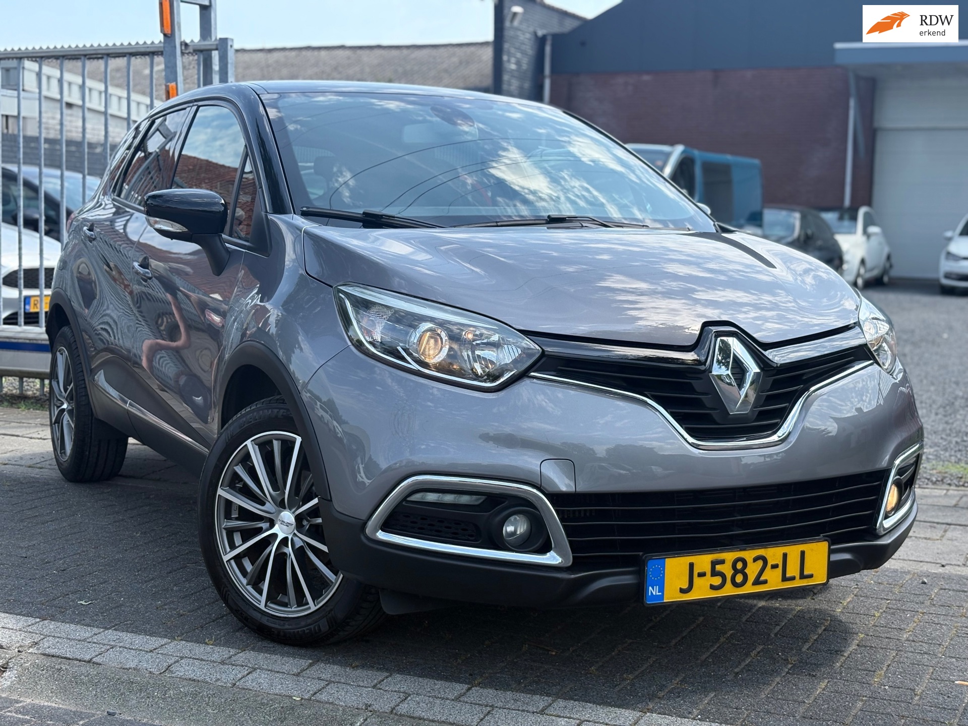 Renault Captur 0.9 TCe Dynamique | LED | Navigatie | Leder | 17” LMV | A.Camera |