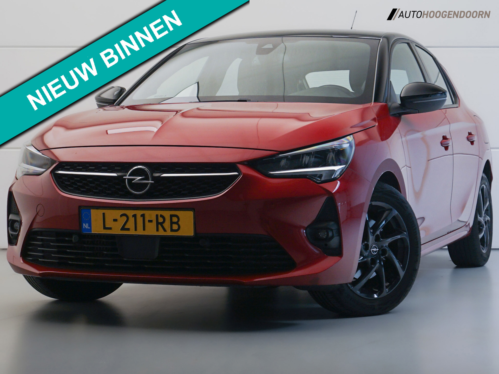 Opel Corsa 1.2 GS Line (APPLE CARPLAY,LED,STUUR-STOELVERWARMING,360 CAMERA,SPORTSTOELEN,DIGITAAL DISPLAY,LM-VELGEN)