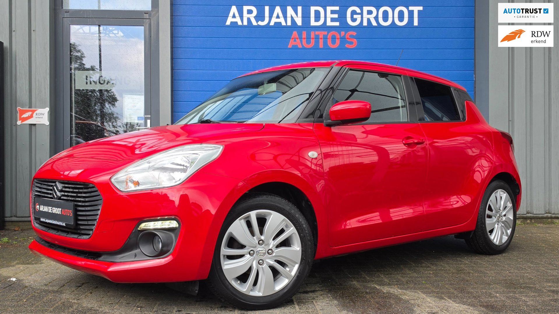 Suzuki Swift 1.2 90PK Airco Camera Carplay® 1ste eigenaar LM velgen