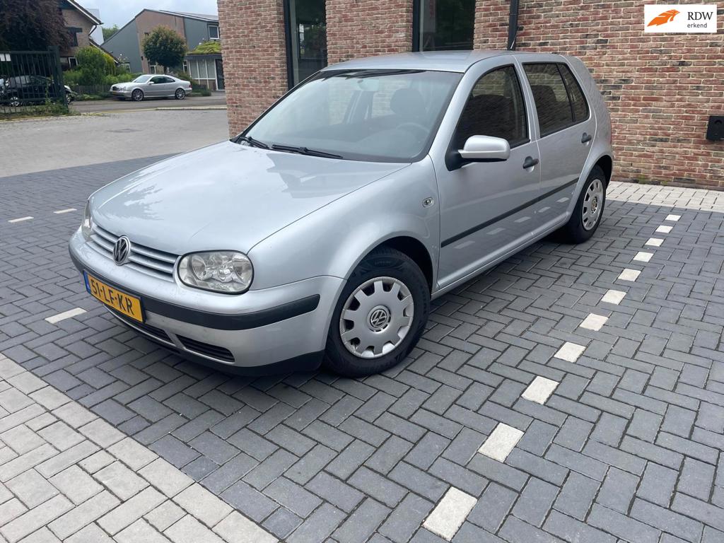 Volkswagen Golf 1.6 Comfortline