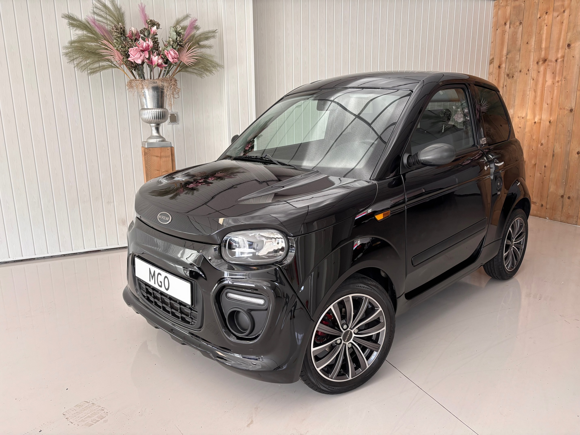 Microcar Brommobiel M.GO 6 MUST, CAMERA, 2021, 14456 KM, NIEUWSTAAT, ETC....
