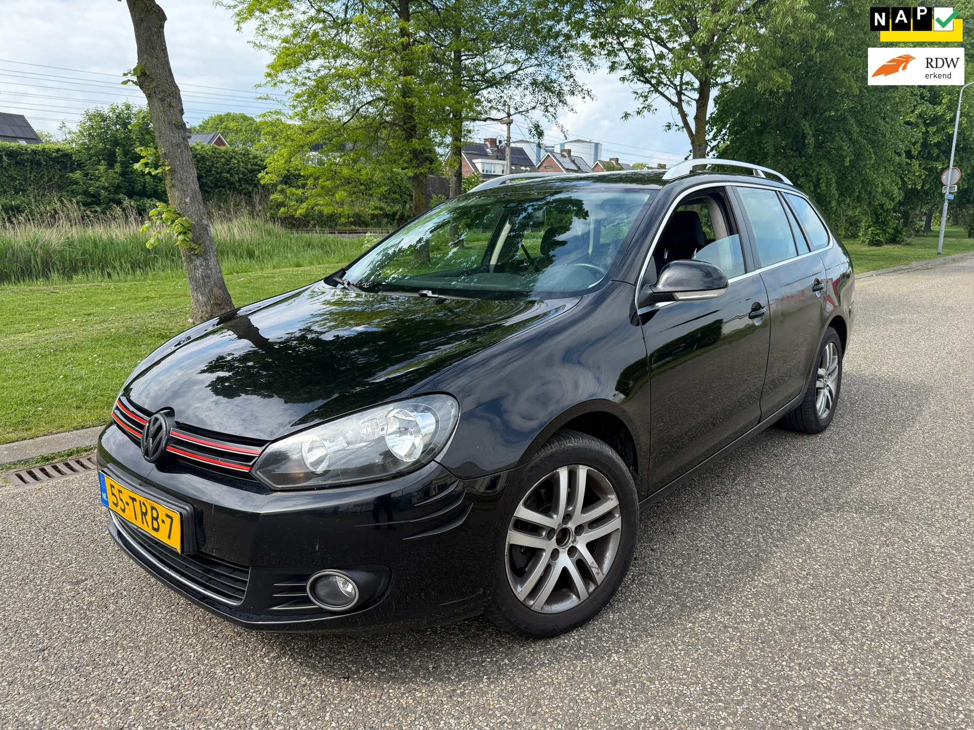Volkswagen Golf Variant 1.6 TDI Highline BlueMotion 1 JAAR APK