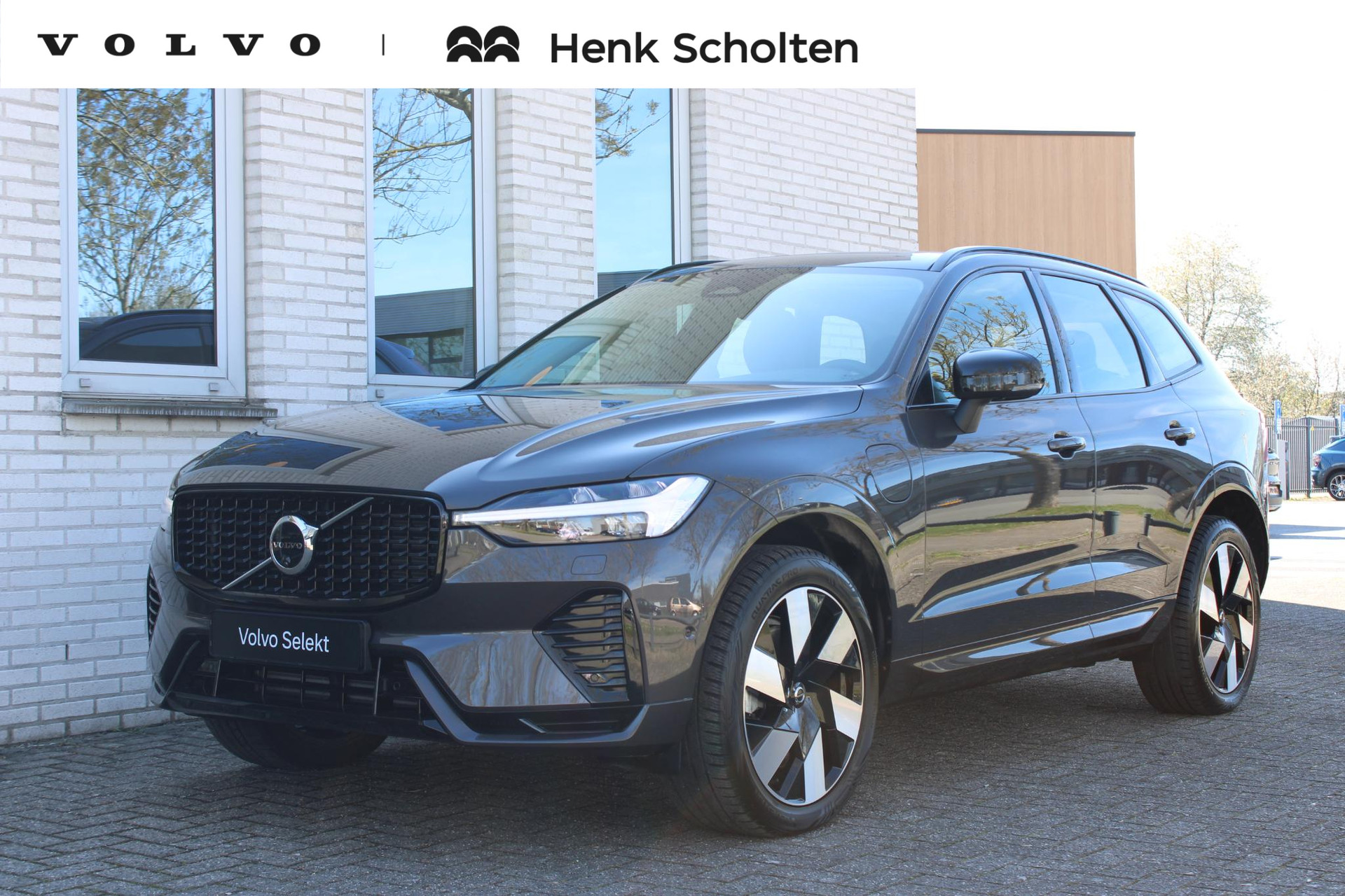 Volvo XC60 T6 Plug-in hybrid AWD Ultra Dark