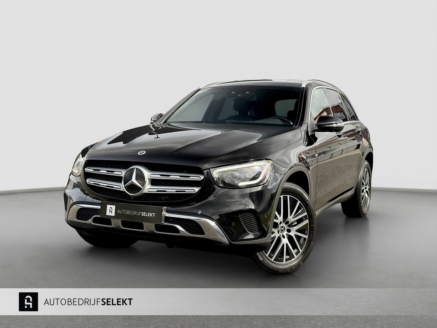 Mercedes-Benz GLC-klasse 300e 4MATIC AMG | Multibeam | Virtual | 360 | Sfeerverlichting | Dealer onderhouden | Dodehoek