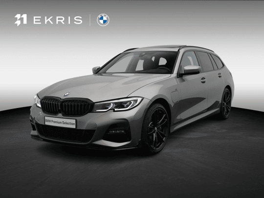 Touring 330e xDrive