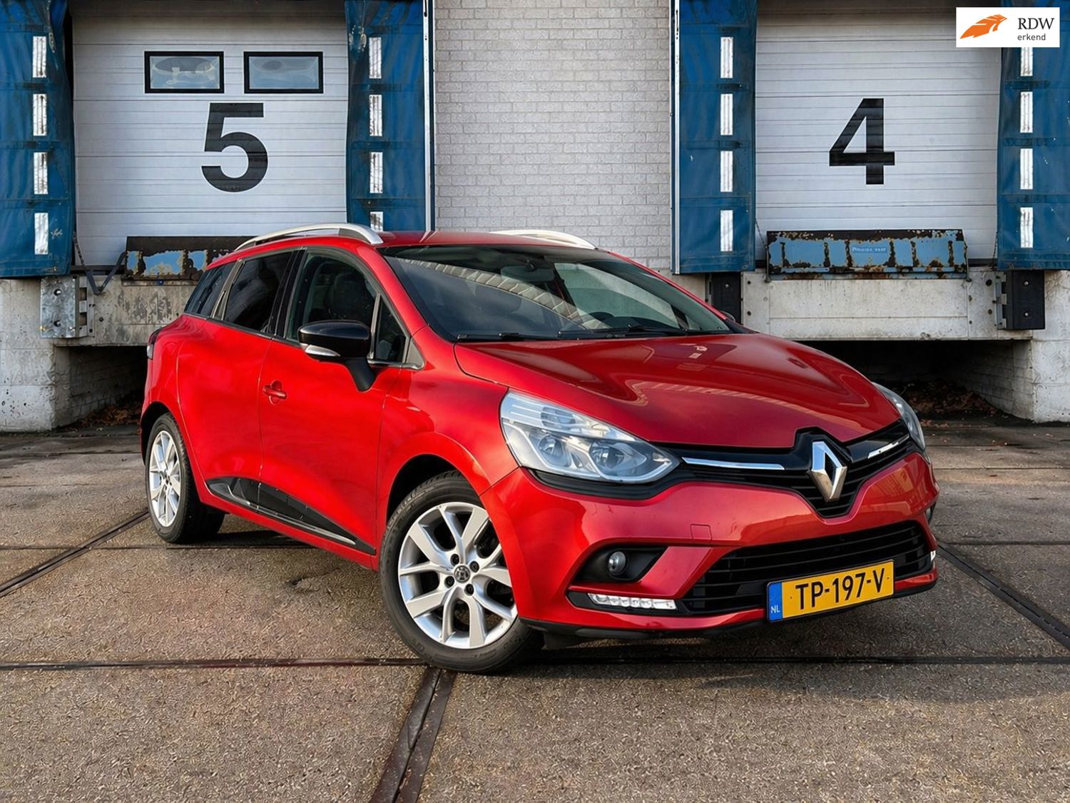 Renault Clio Estate 0.9 TCe Limited (12 M GARANTIE+Full OPTIE)