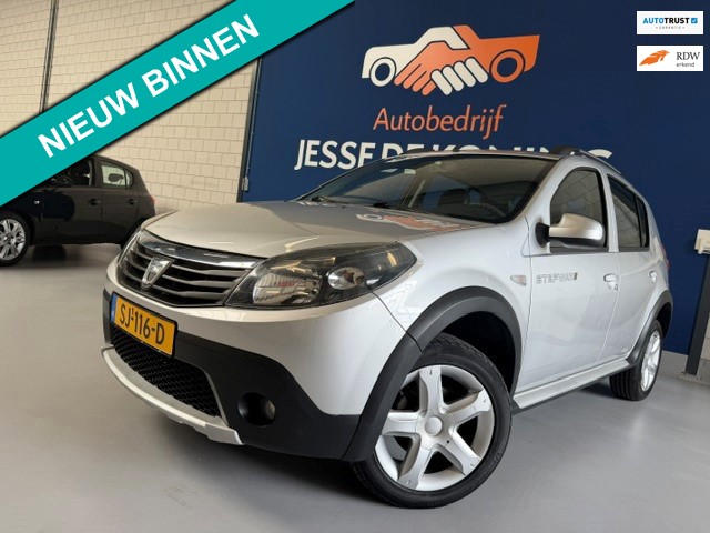 Dacia Sandero 1.6 Stepway / bj.2012 / kleur: grijs / airco / sportvelgen / 5 deurs / stereo/NAP met 169962 km.en APK tot 05/2027 /
