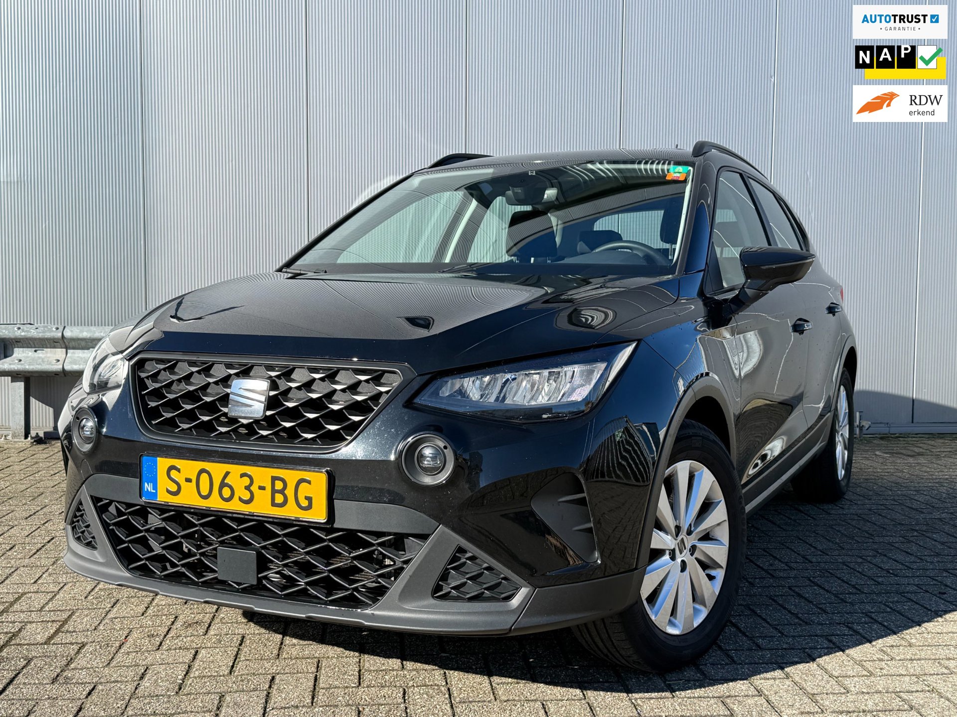 Seat Arona 1.0 TSI Style | Apple Car Play | Parkeersensoren | Climate Control | Lichtmetalen velgen | BTW auto!