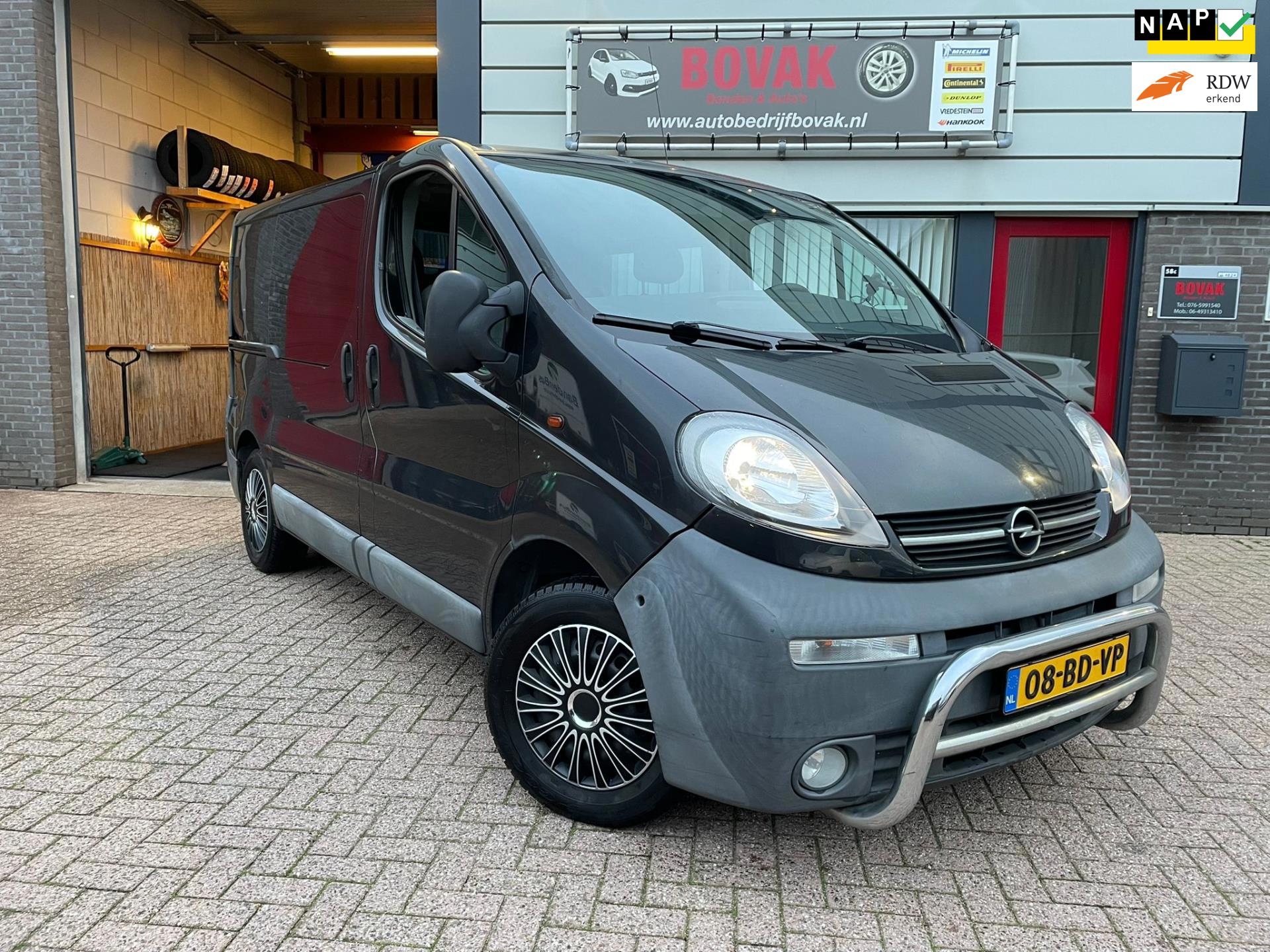 Opel Vivaro 1.9 DI L1H1 Dubbele cabine Youngtimer 300,- bijtelling per jaar!