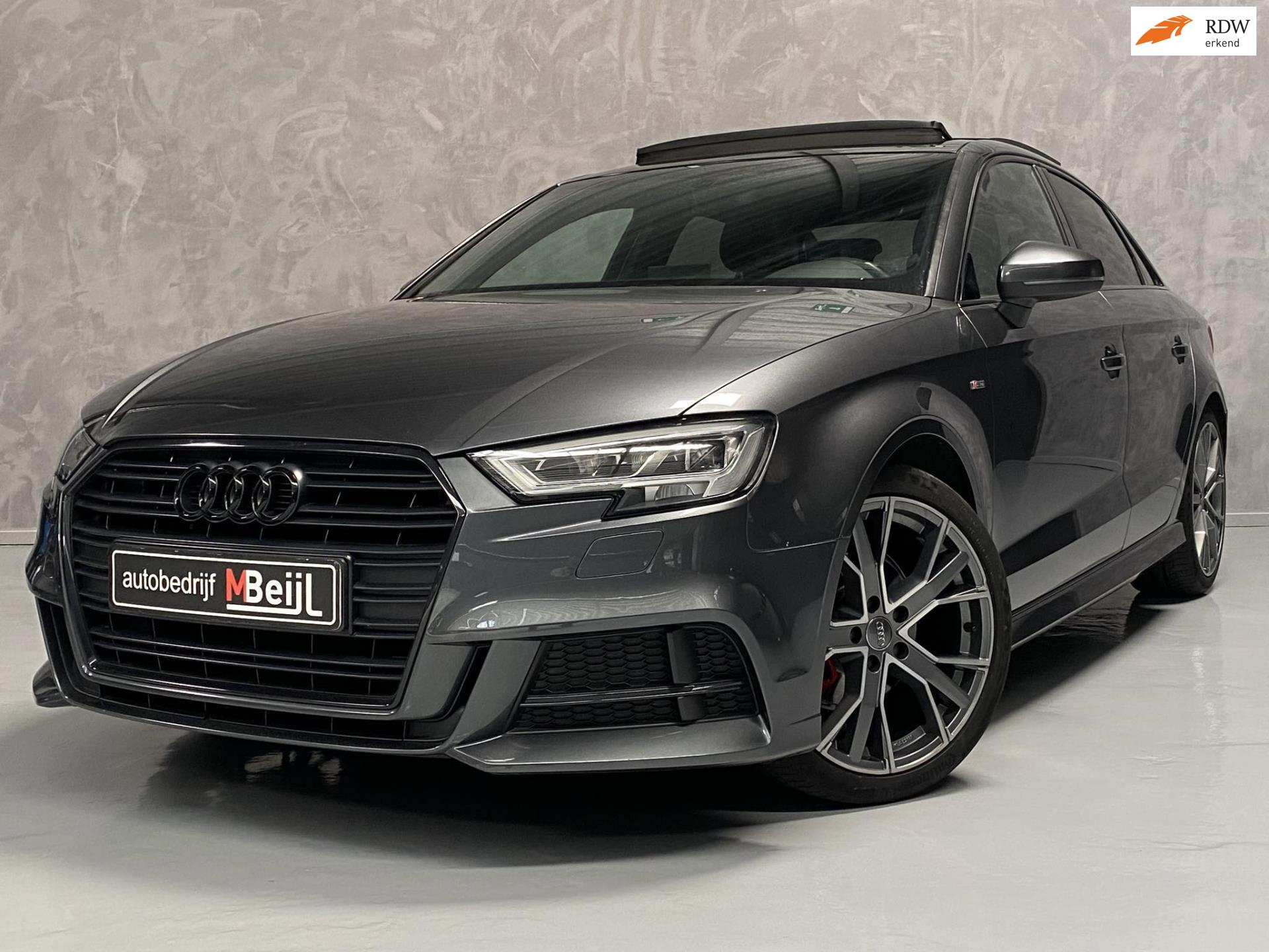 Audi A3 Limousine 1.5 TFSI CoD Sport S Line Edition / 3 x S-line /Pano /Dealer onderhouden