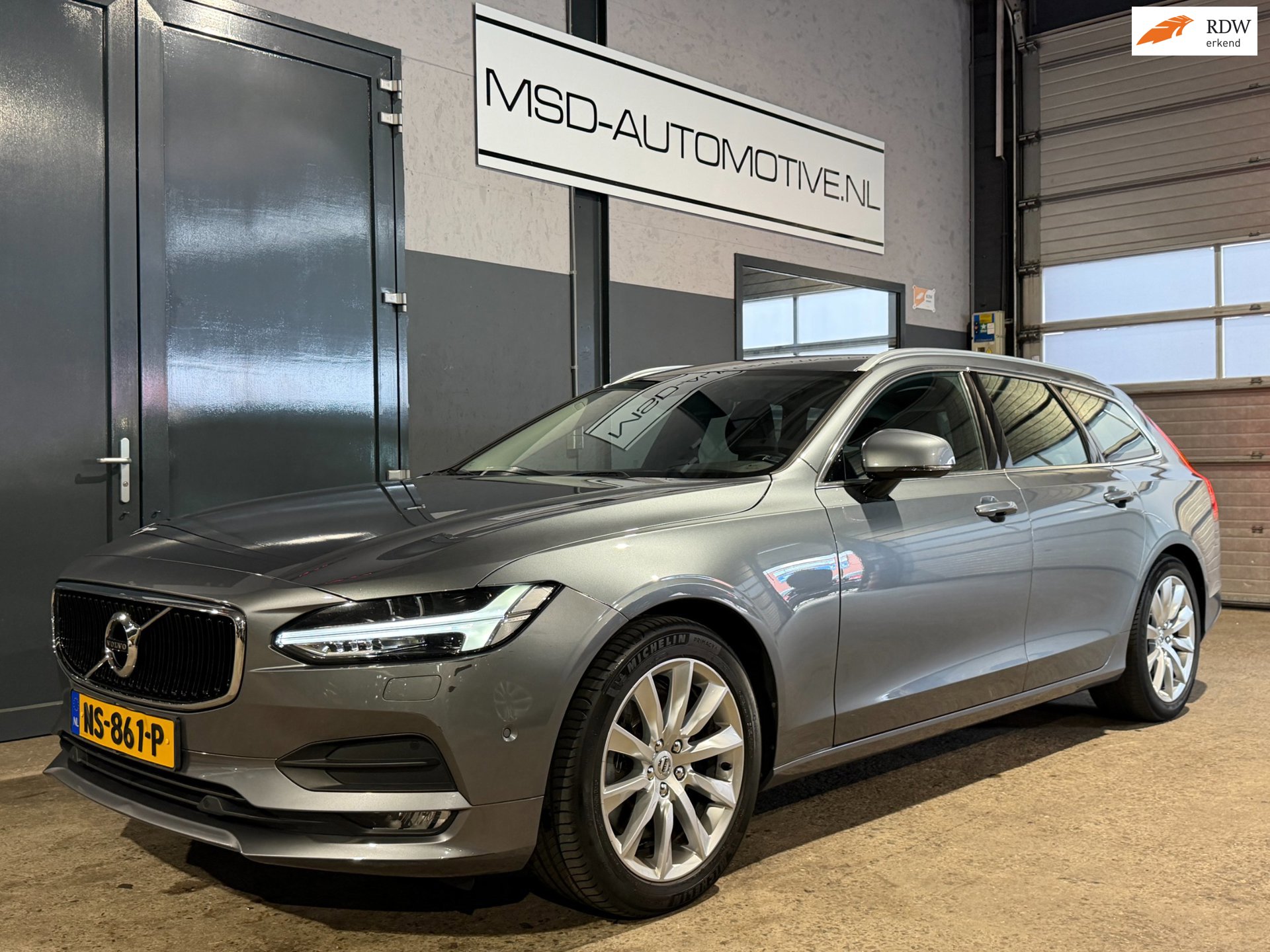 Volvo V90 2.0 T5 Momentum|254pk|Trekhaak|Leder|Compleet onderhoud!!