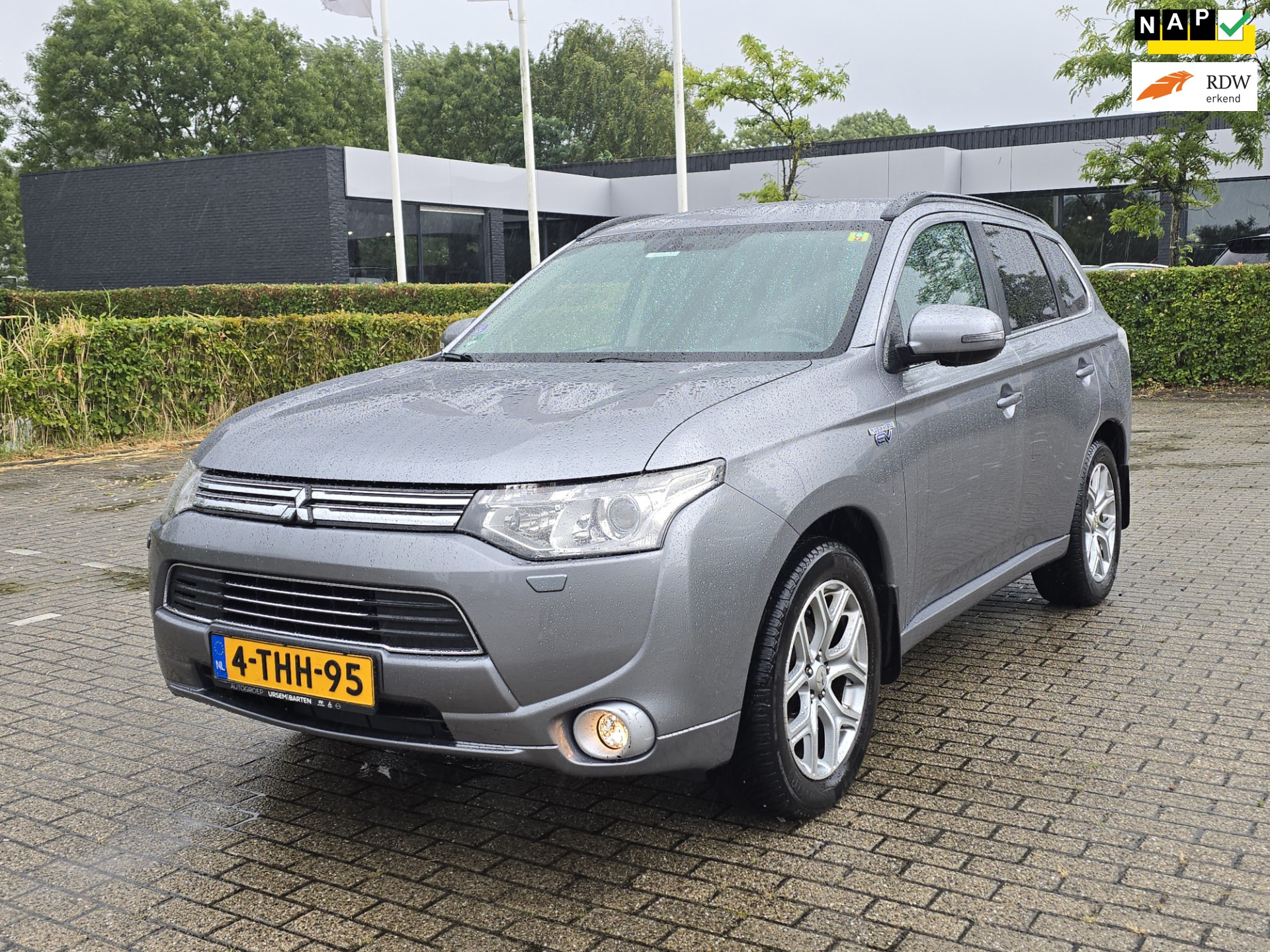 Mitsubishi Outlander 2.0 PHEV instyle+ Apk |Navi |Trekhaak
