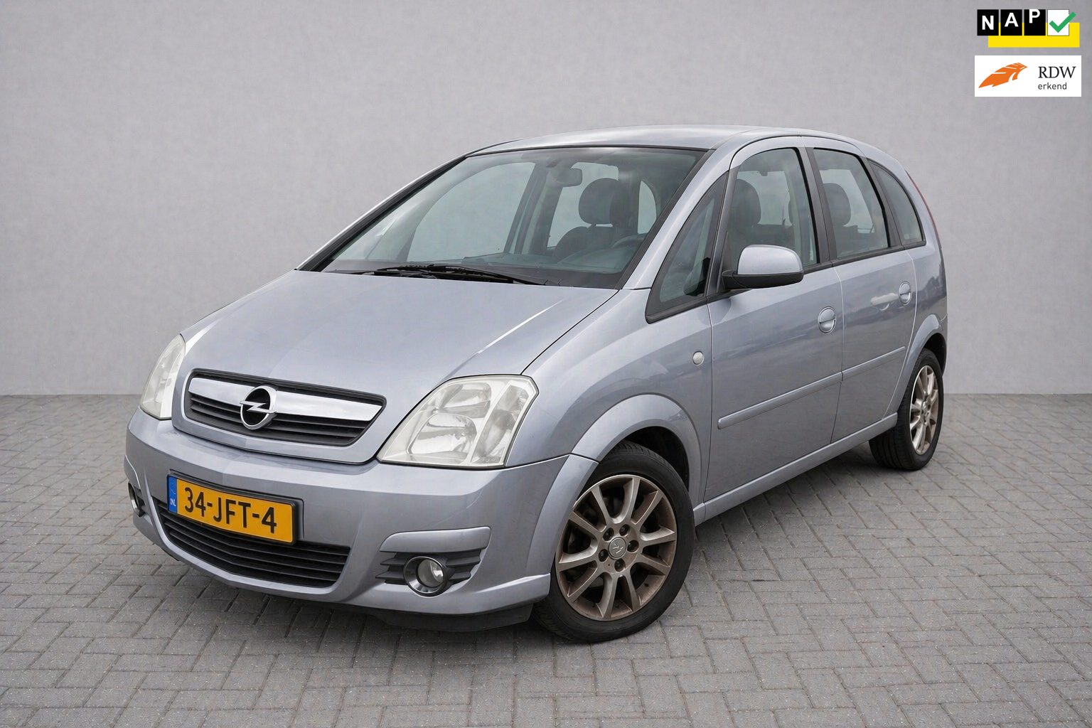Opel Meriva 1.8-16V Cosmo full options