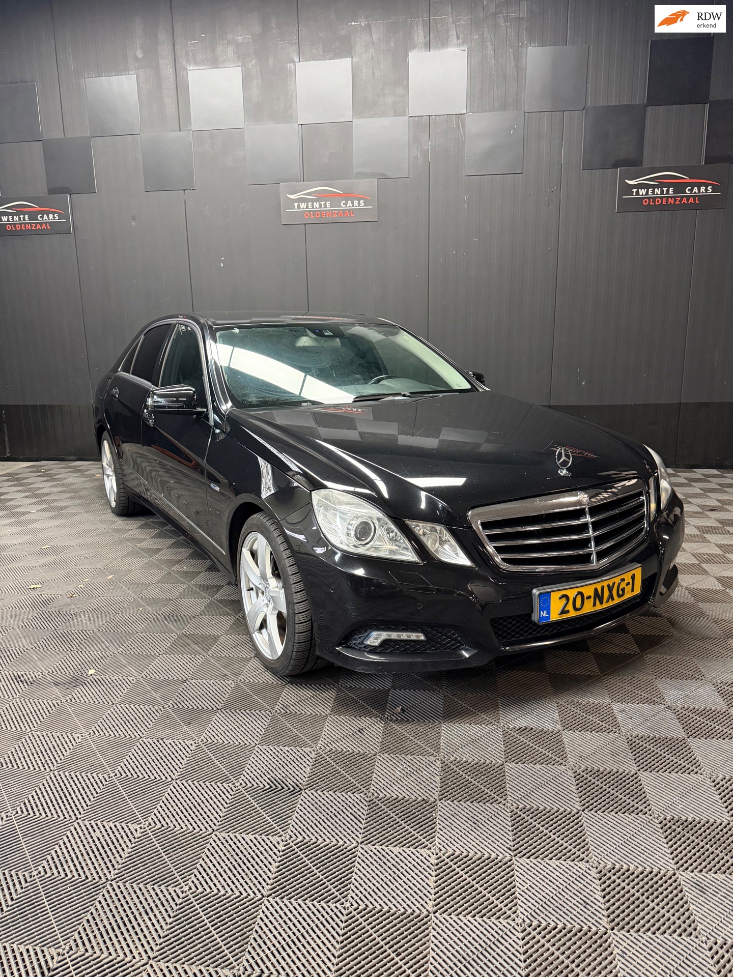 Mercedes-Benz E-klasse 200 CGI | Navi | Xenon | PDC | Clima |