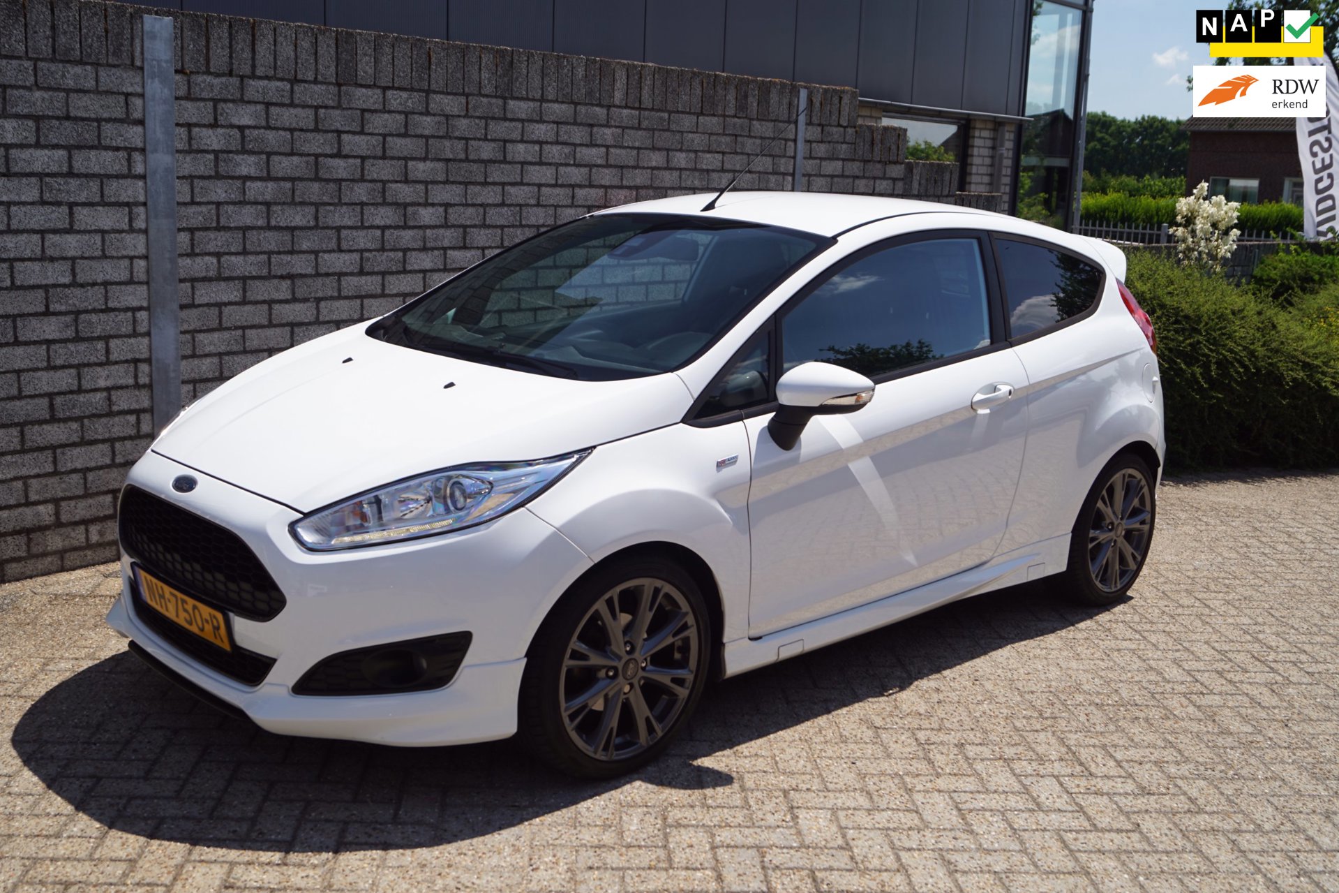 Ford Fiesta 1.0 EcoBoost ST Line 3 Deurs Sportst Navi Clima Cruise Sfeerverlichting PDC LMV ENZ NL Auto.