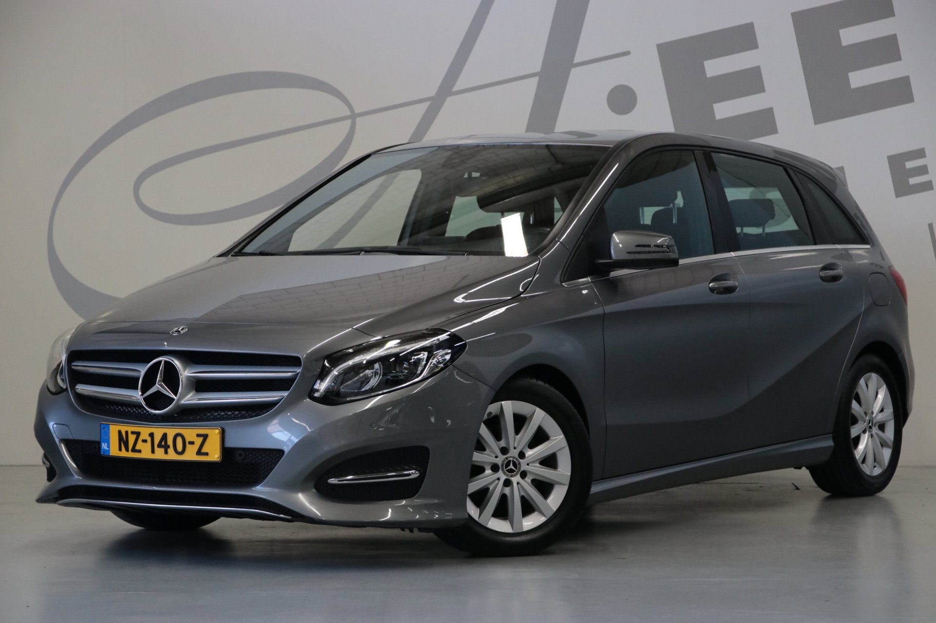 Mercedes-Benz B-klasse 180/ Achteruitrijcamera/ Trekhaak/