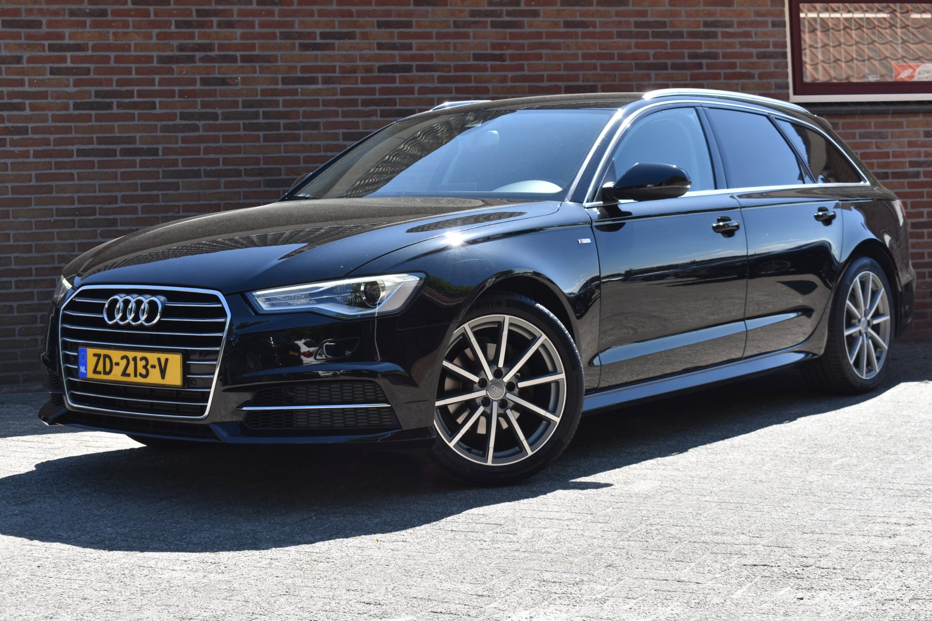 Audi A6 Avant 1.8 TFSI ultra Premium Edition '15 Xenon Leder Clima Navi Cruise Inruil mogelijk