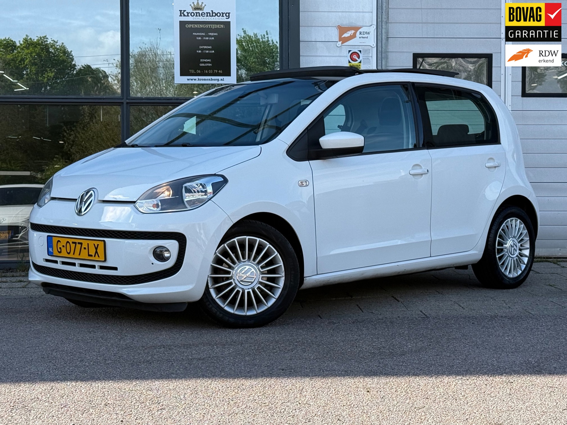 Volkswagen Up! 1.0 high up! BlueMotion, CRUISECR, PANO