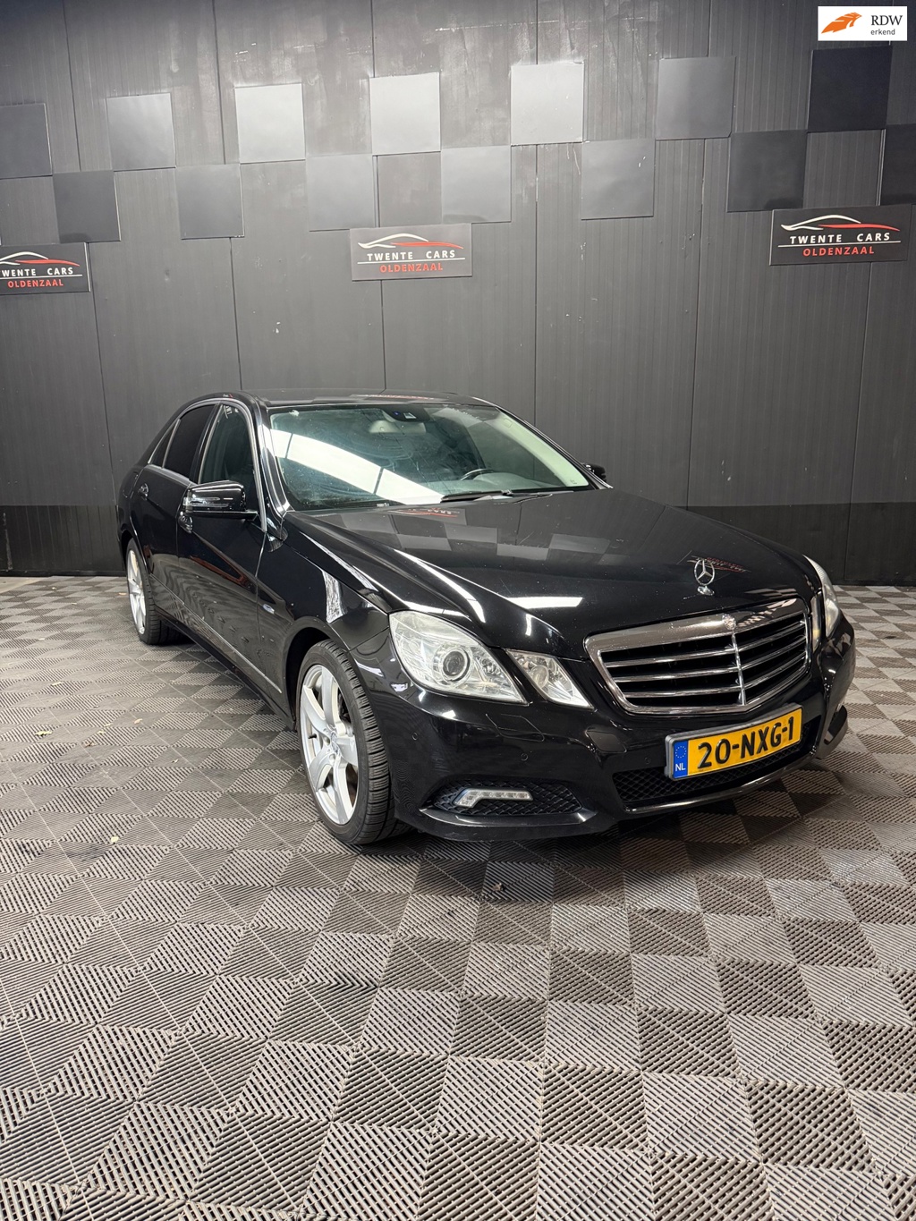 Mercedes-Benz E-klasse 200 CGI | Navi | Xenon | PDC | Clima |