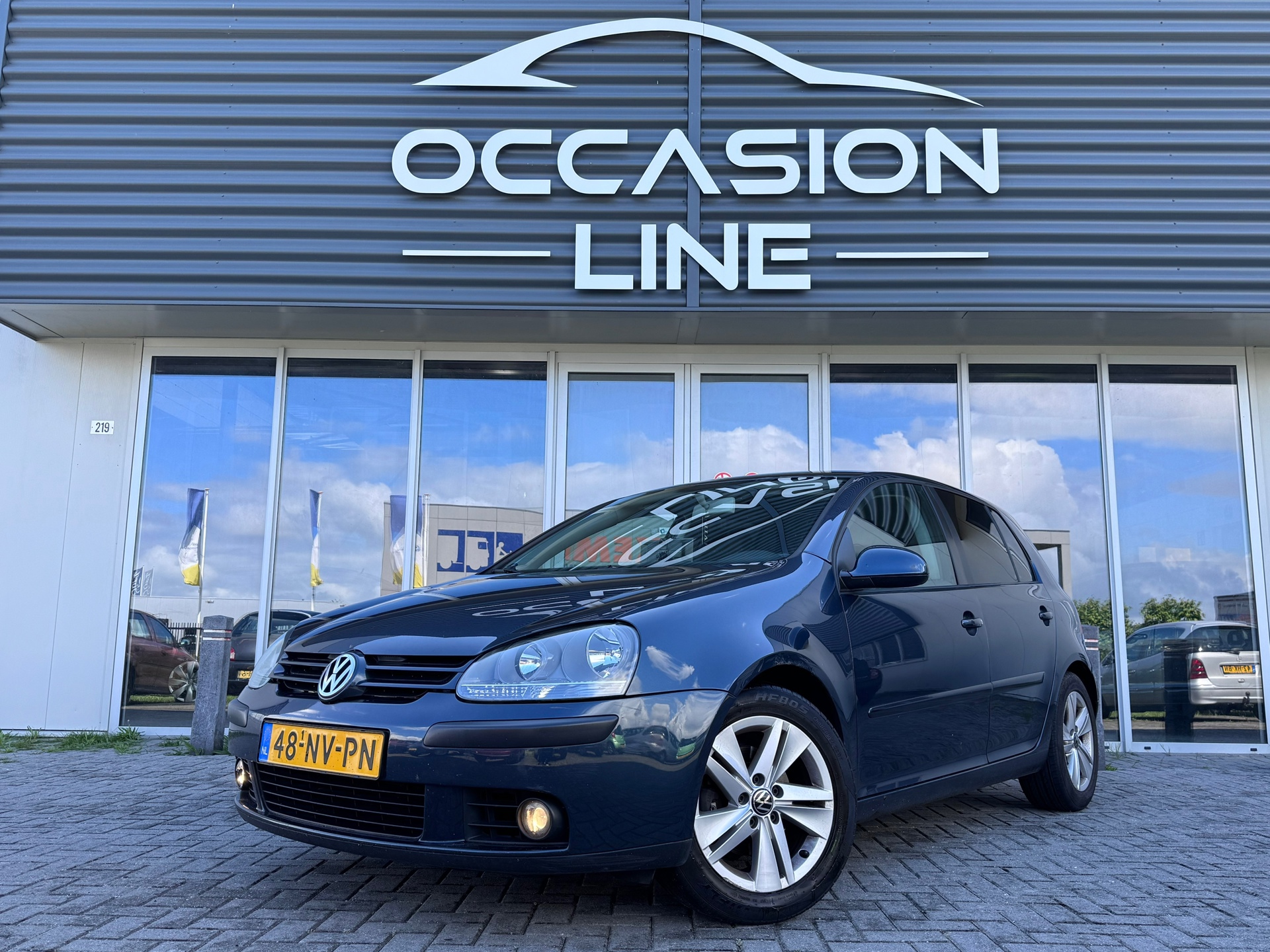 Volkswagen Golf 1.6 FSI Sportline | Carplay | Airco | Nette Staat