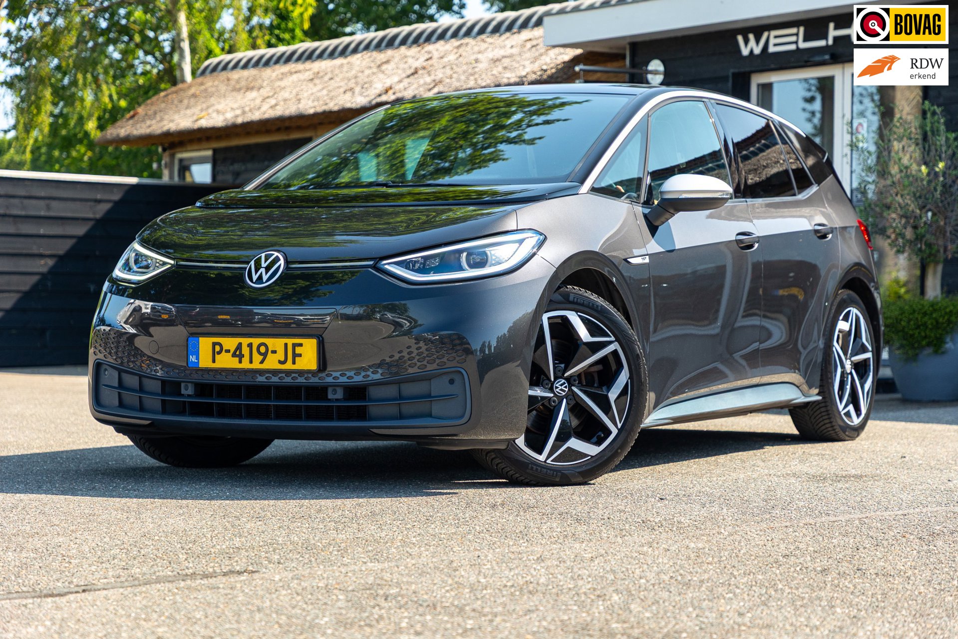 Volkswagen ID.3 First Plus 58 kWh Soh 89% I Panoramadak I Trekhaak I Adaptive Cruise I Camera I Ergo Active I Zeer netjes
