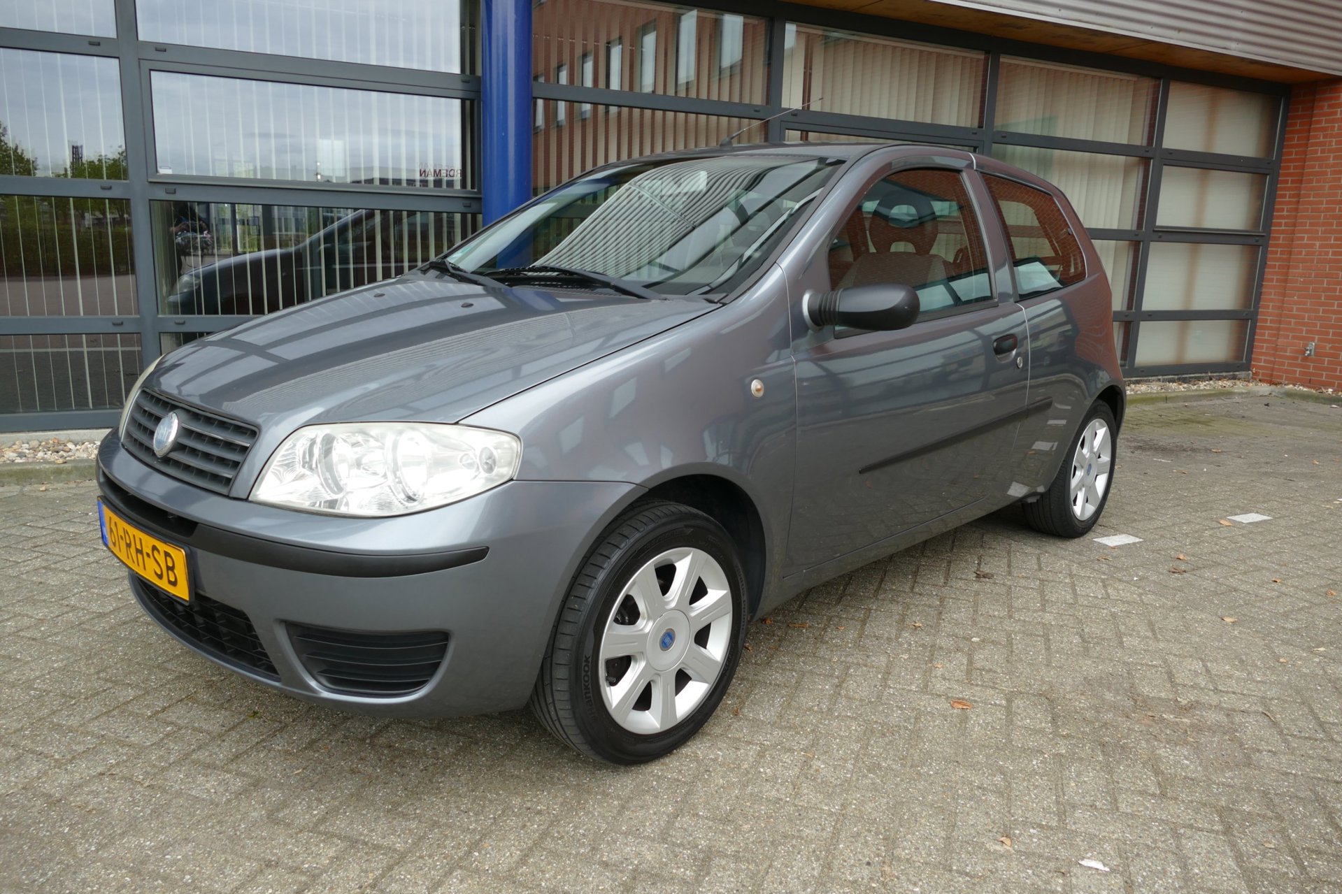 Fiat Punto 1.2 Young Airco Apk 17-04-2027 Stuurbekrachtiging